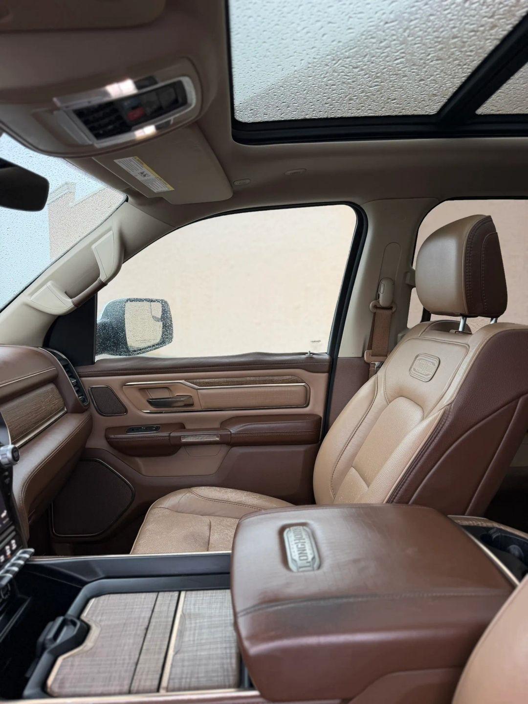 RAM 1500 Longhorn 4x4 Crew Cab 5'7" Box 2019