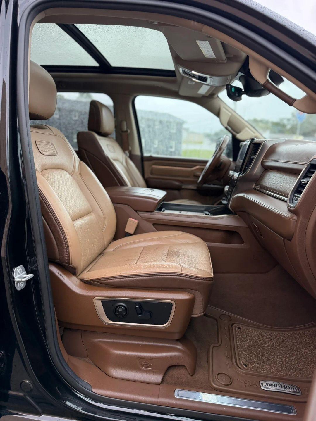 RAM 1500 Longhorn 4x4 Crew Cab 5'7" Box 2019