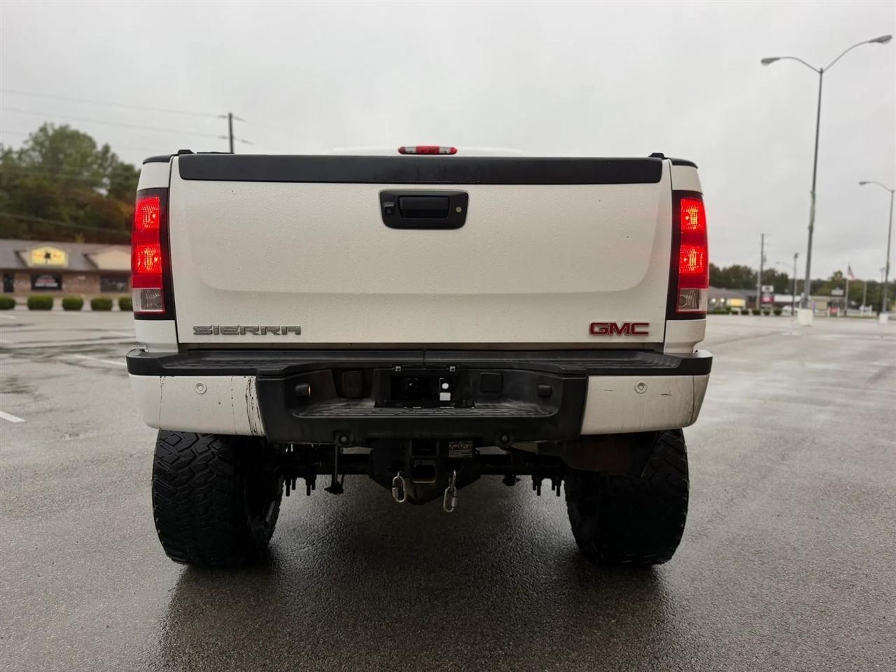 GMC Sierra 2500HD 4WD Crew Cab 153.7" Denali 2014