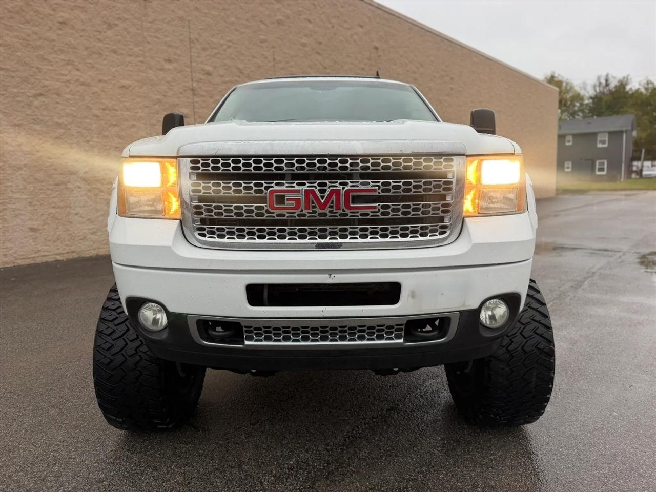 GMC Sierra 2500HD 4WD Crew Cab 153.7" Denali 2014