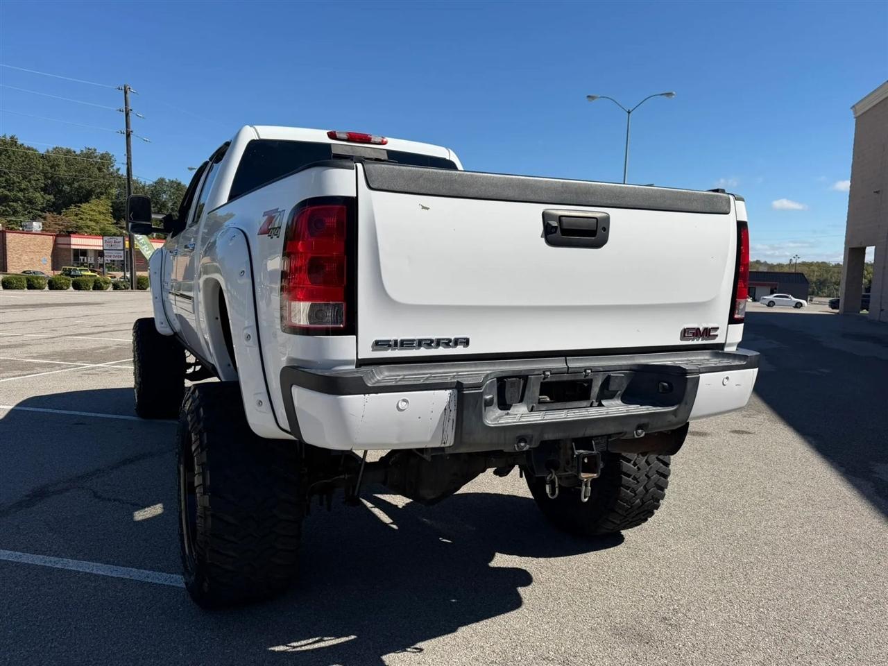 GMC Sierra 2500HD 4WD Crew Cab 153.7" Denali 2014
