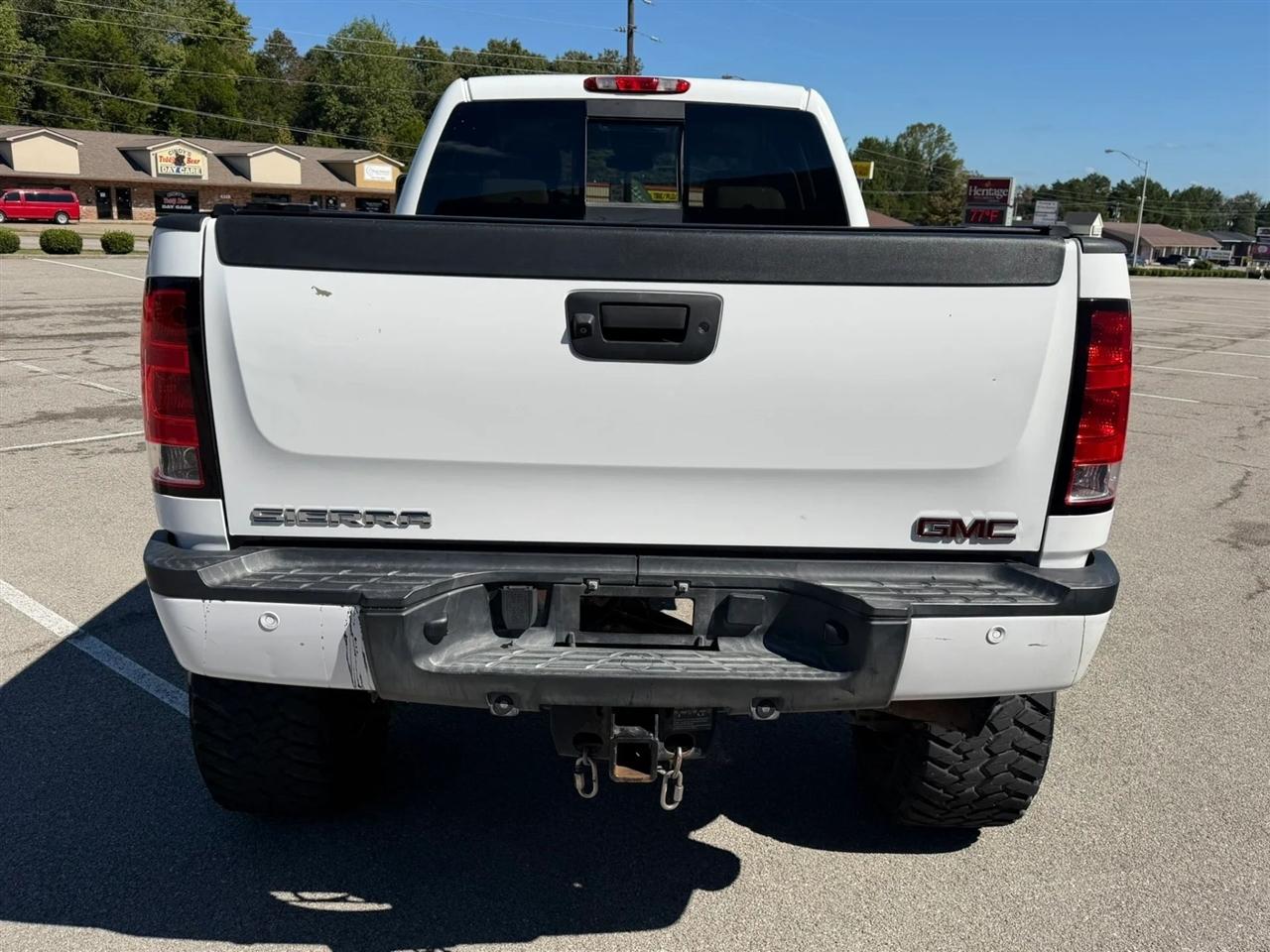 GMC Sierra 2500HD 4WD Crew Cab 153.7" Denali 2014