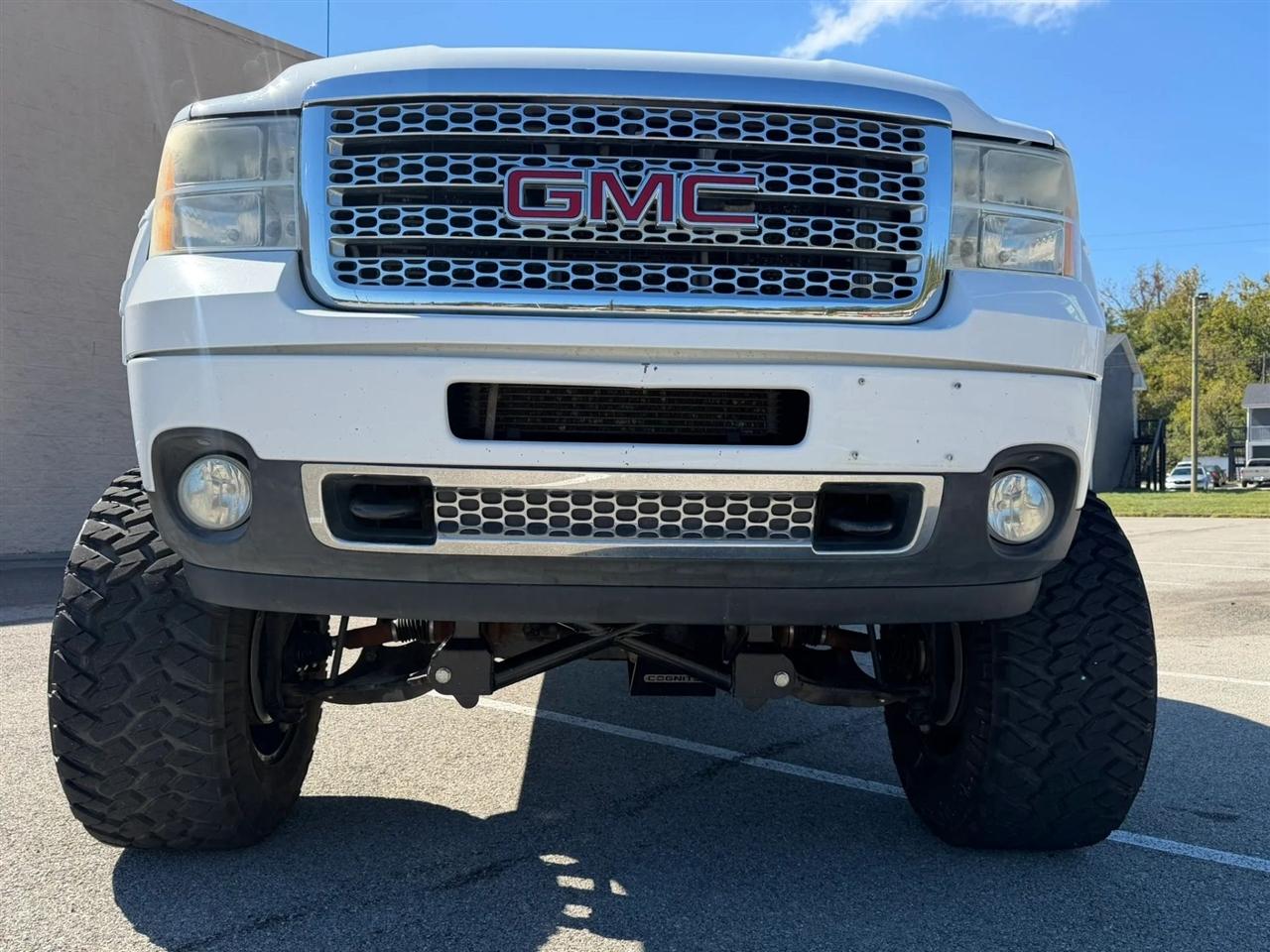 GMC Sierra 2500HD 4WD Crew Cab 153.7" Denali 2014