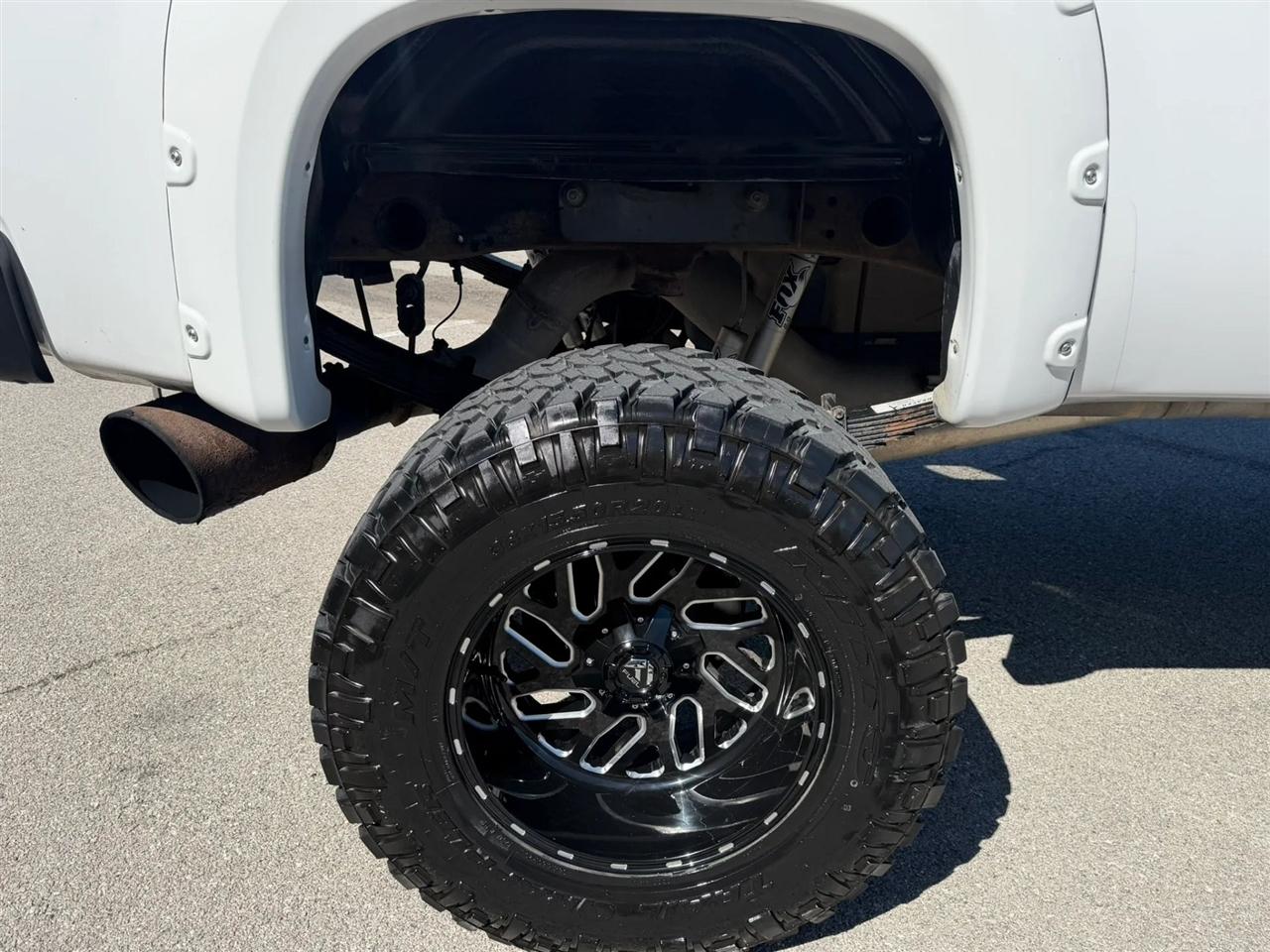 GMC Sierra 2500HD 4WD Crew Cab 153.7" Denali 2014