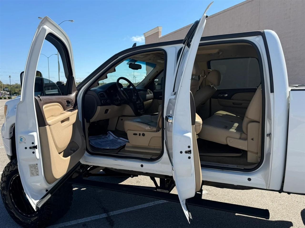 GMC Sierra 2500HD 4WD Crew Cab 153.7" Denali 2014