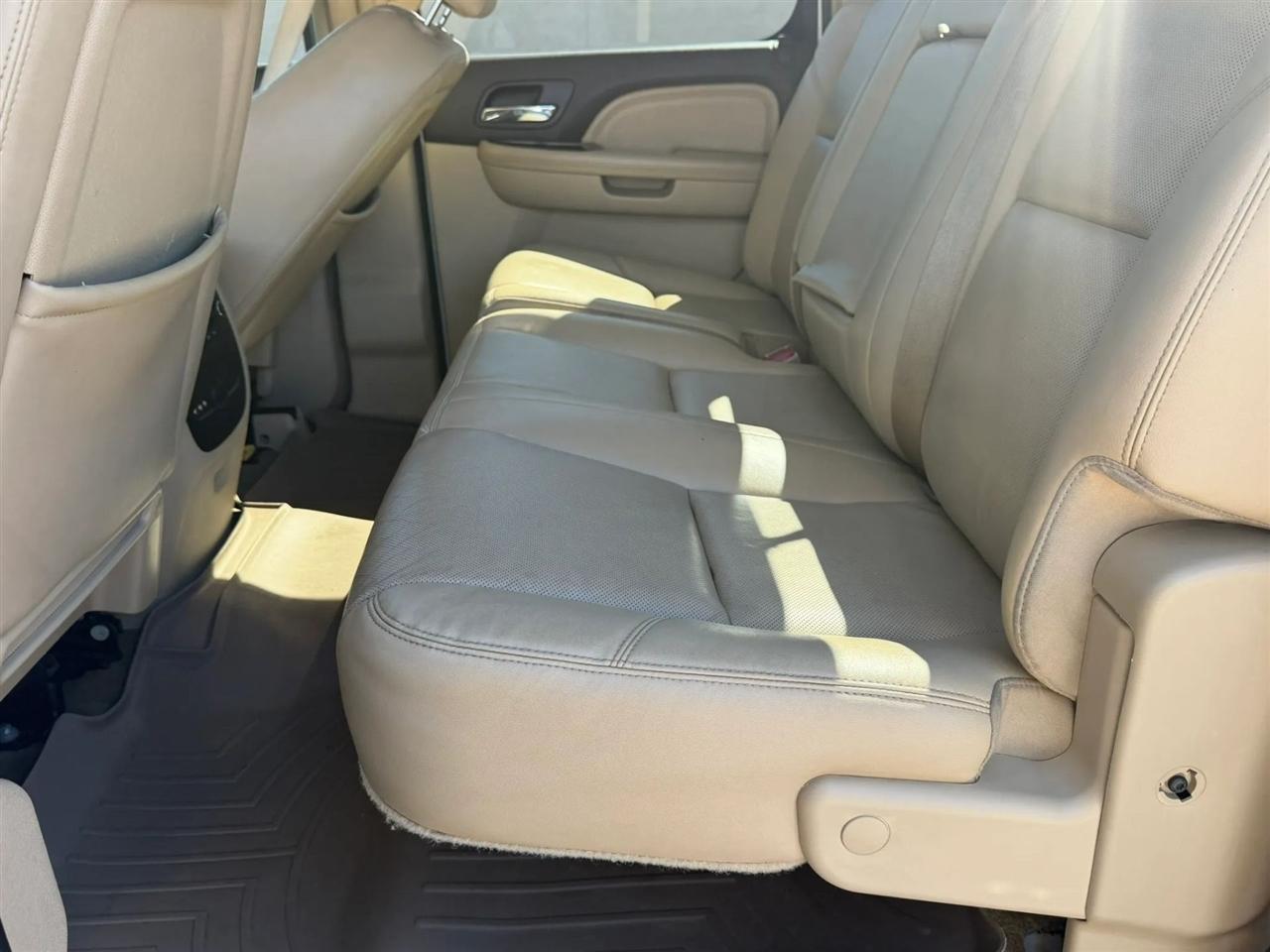 GMC Sierra 2500HD 4WD Crew Cab 153.7" Denali 2014