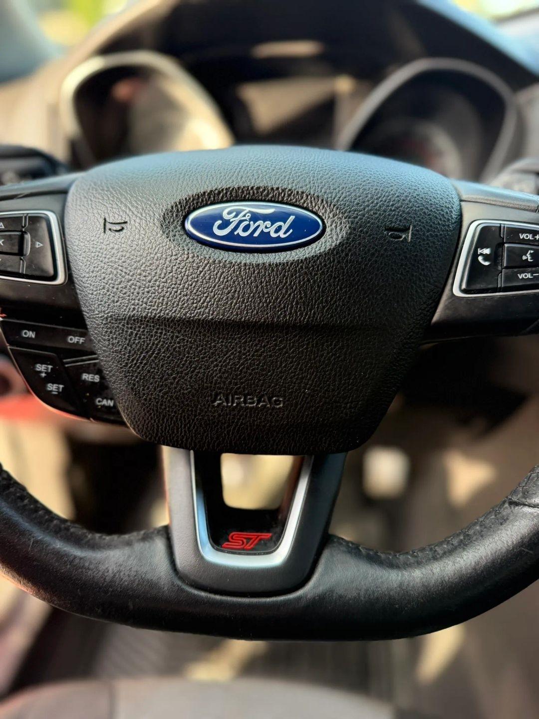 Ford Focus 5dr HB ST 2015
