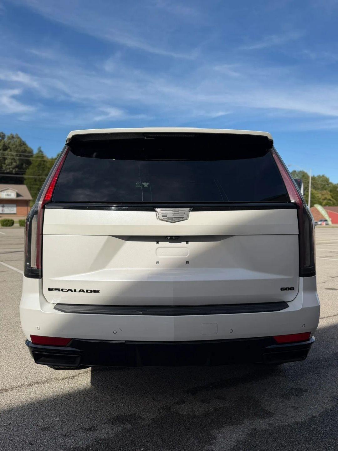 Cadillac Escalade 4WD 4dr Sport 2021