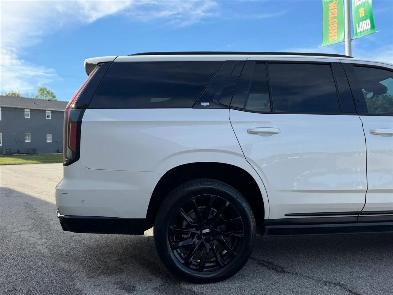Cadillac Escalade 4WD 4dr Sport 2021