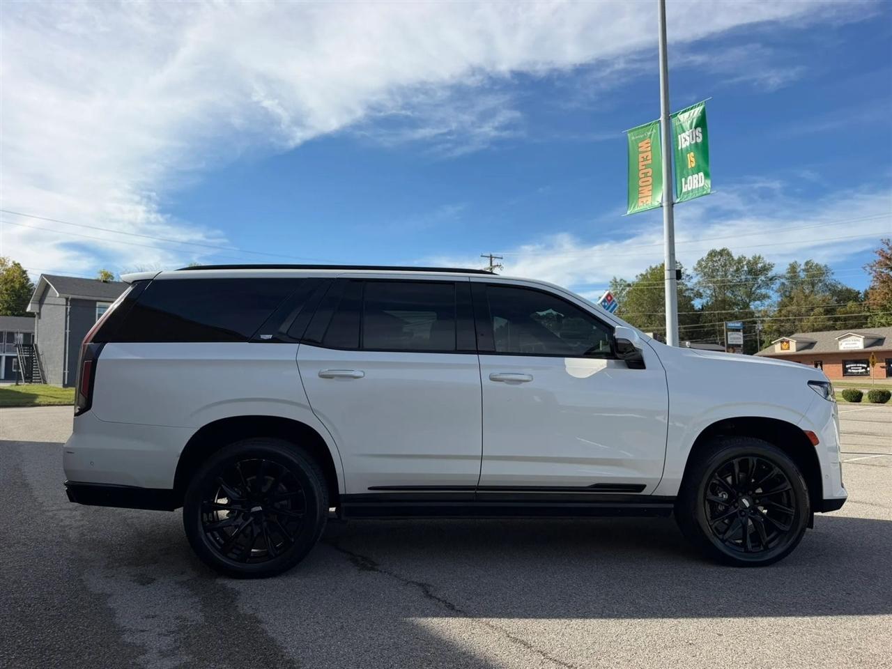 Cadillac Escalade 4WD 4dr Sport 2021