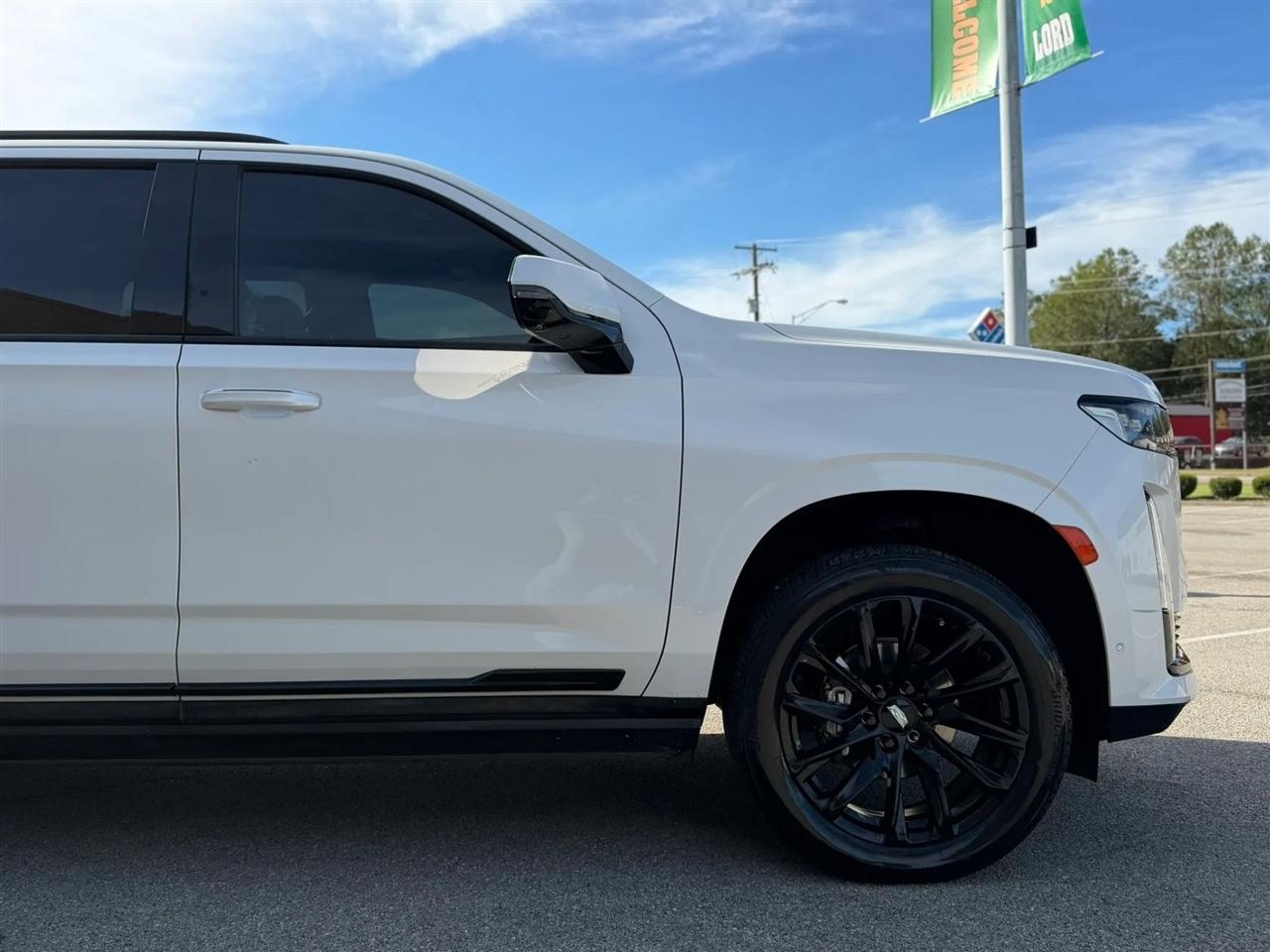Cadillac Escalade 4WD 4dr Sport 2021