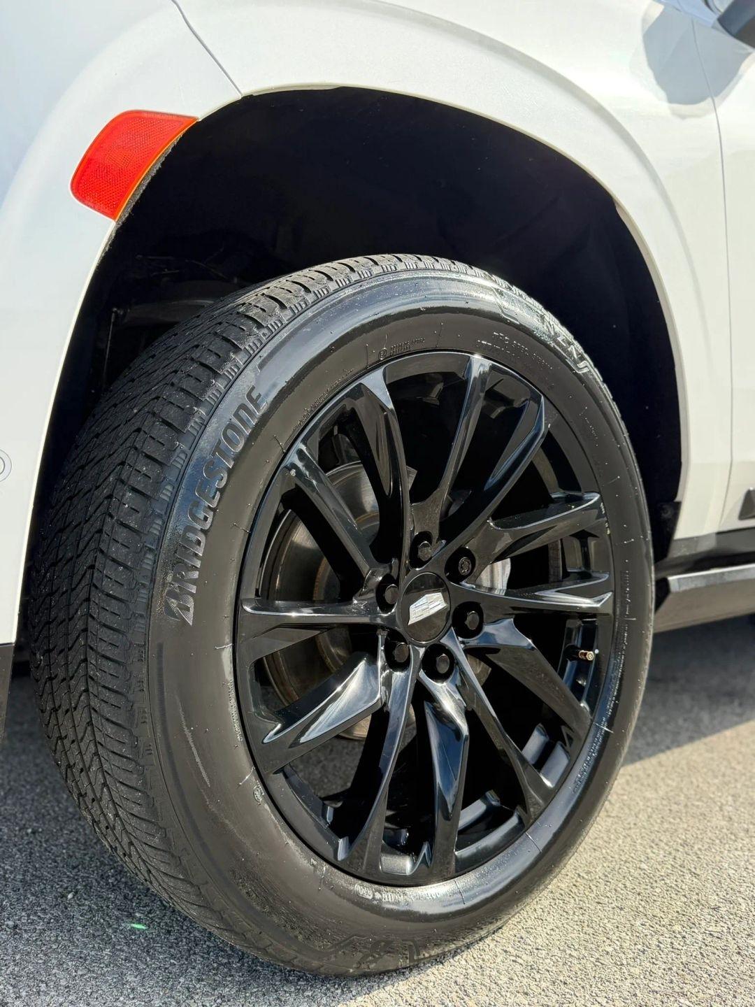 Cadillac Escalade 4WD 4dr Sport 2021