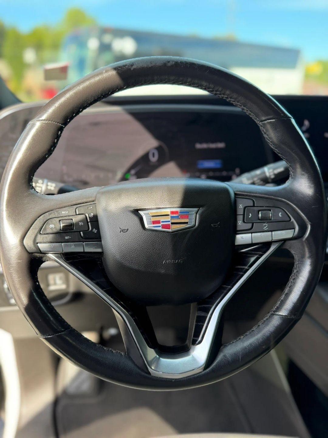 Cadillac Escalade 4WD 4dr Sport 2021