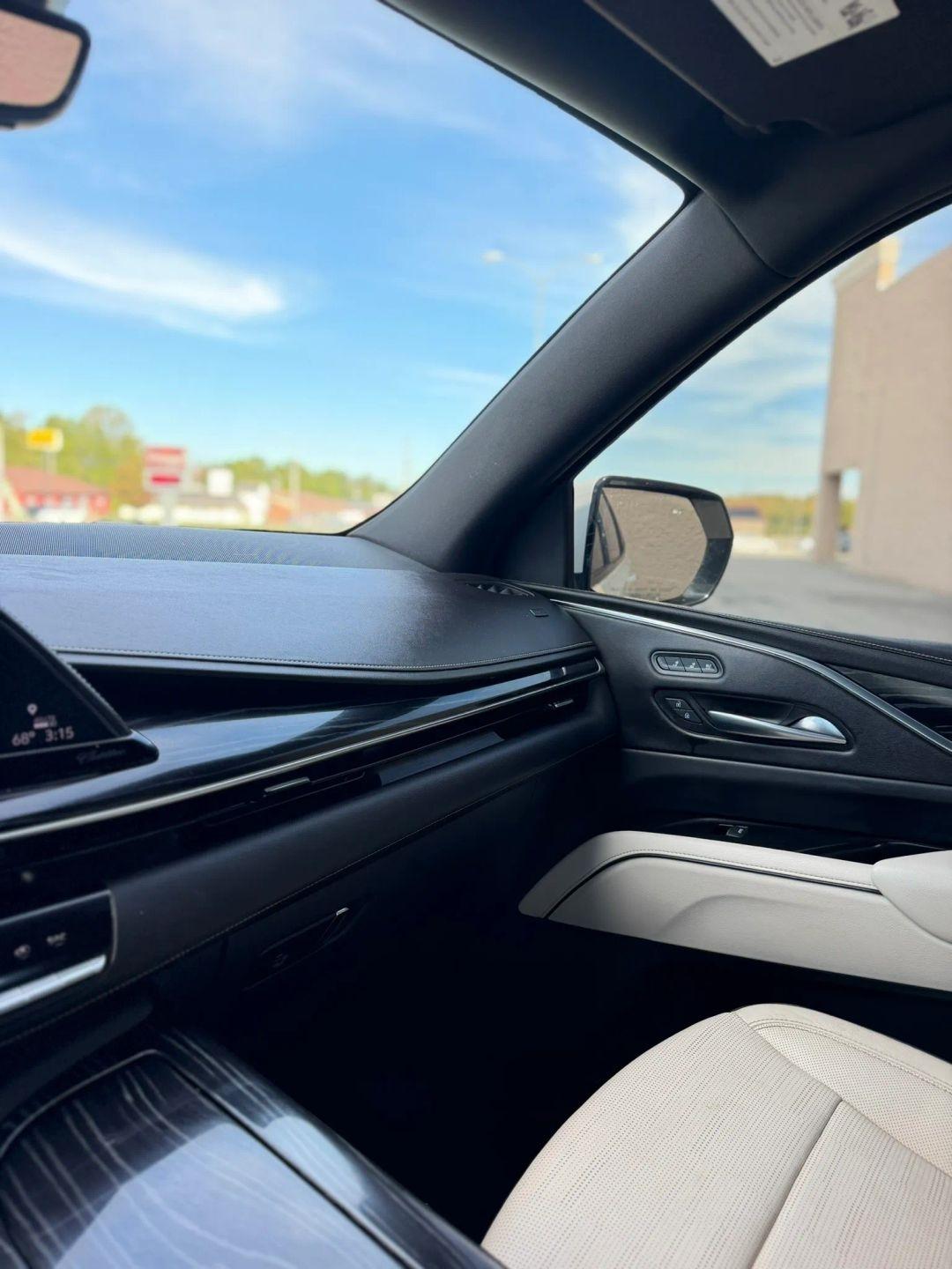Cadillac Escalade 4WD 4dr Sport 2021