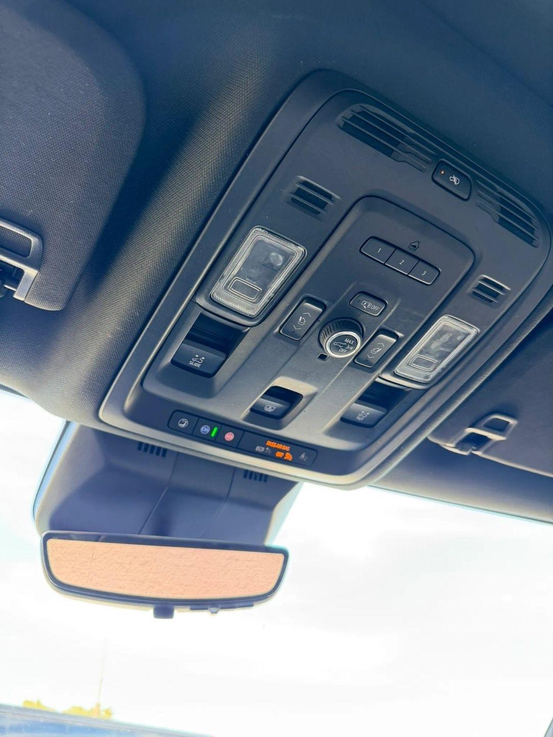 Cadillac Escalade 4WD 4dr Sport 2021
