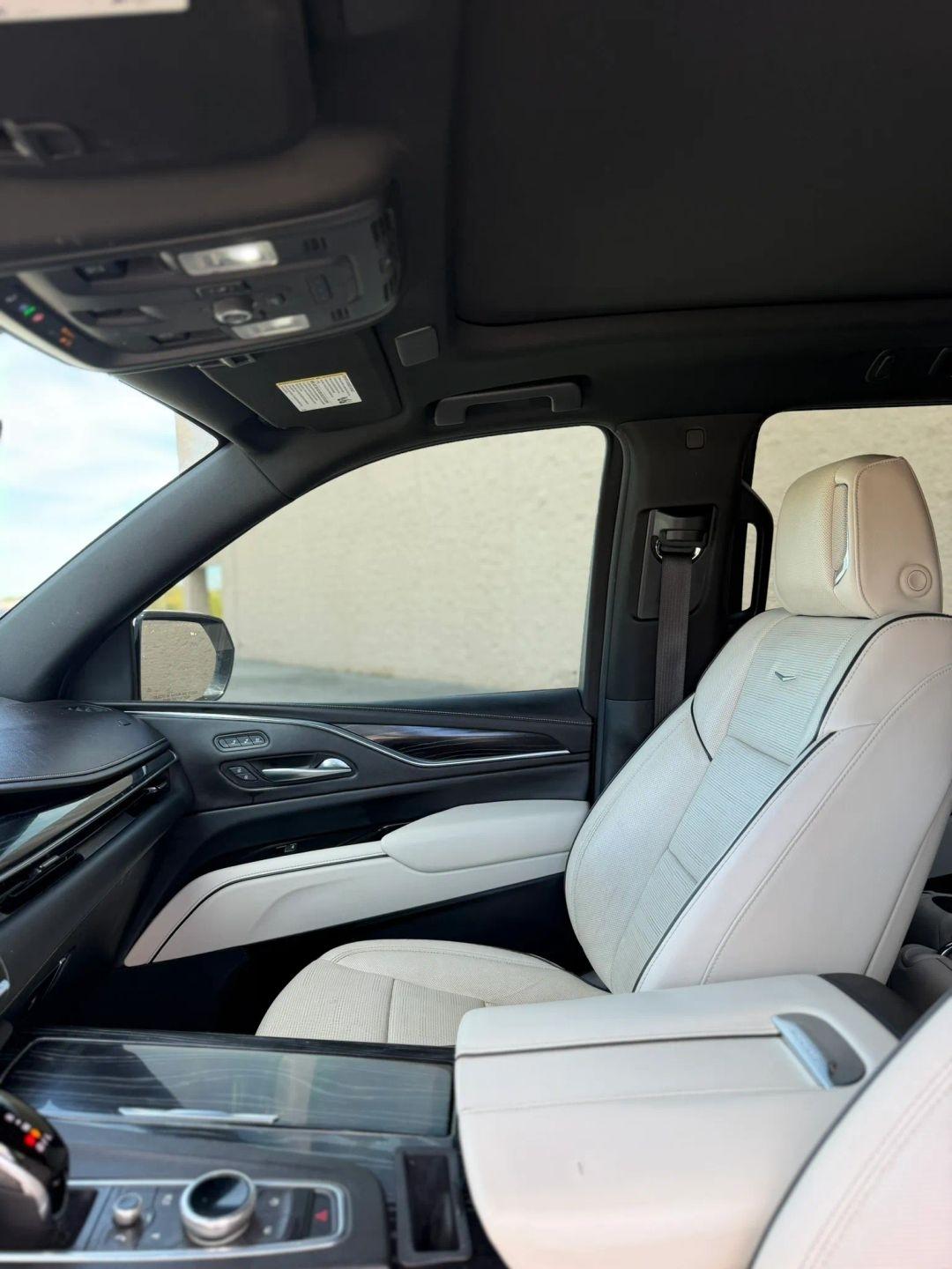 Cadillac Escalade 4WD 4dr Sport 2021