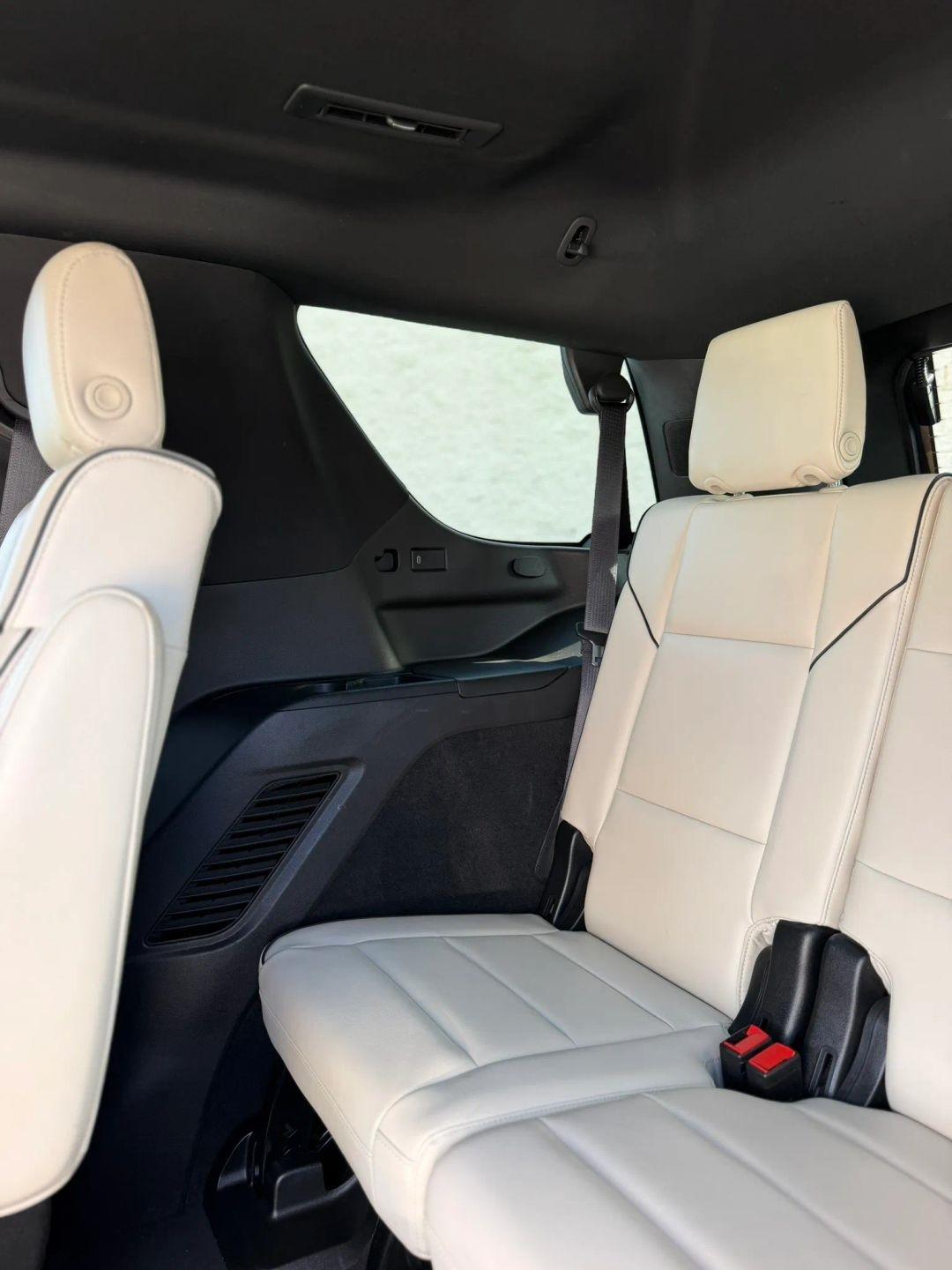 Cadillac Escalade 4WD 4dr Sport 2021