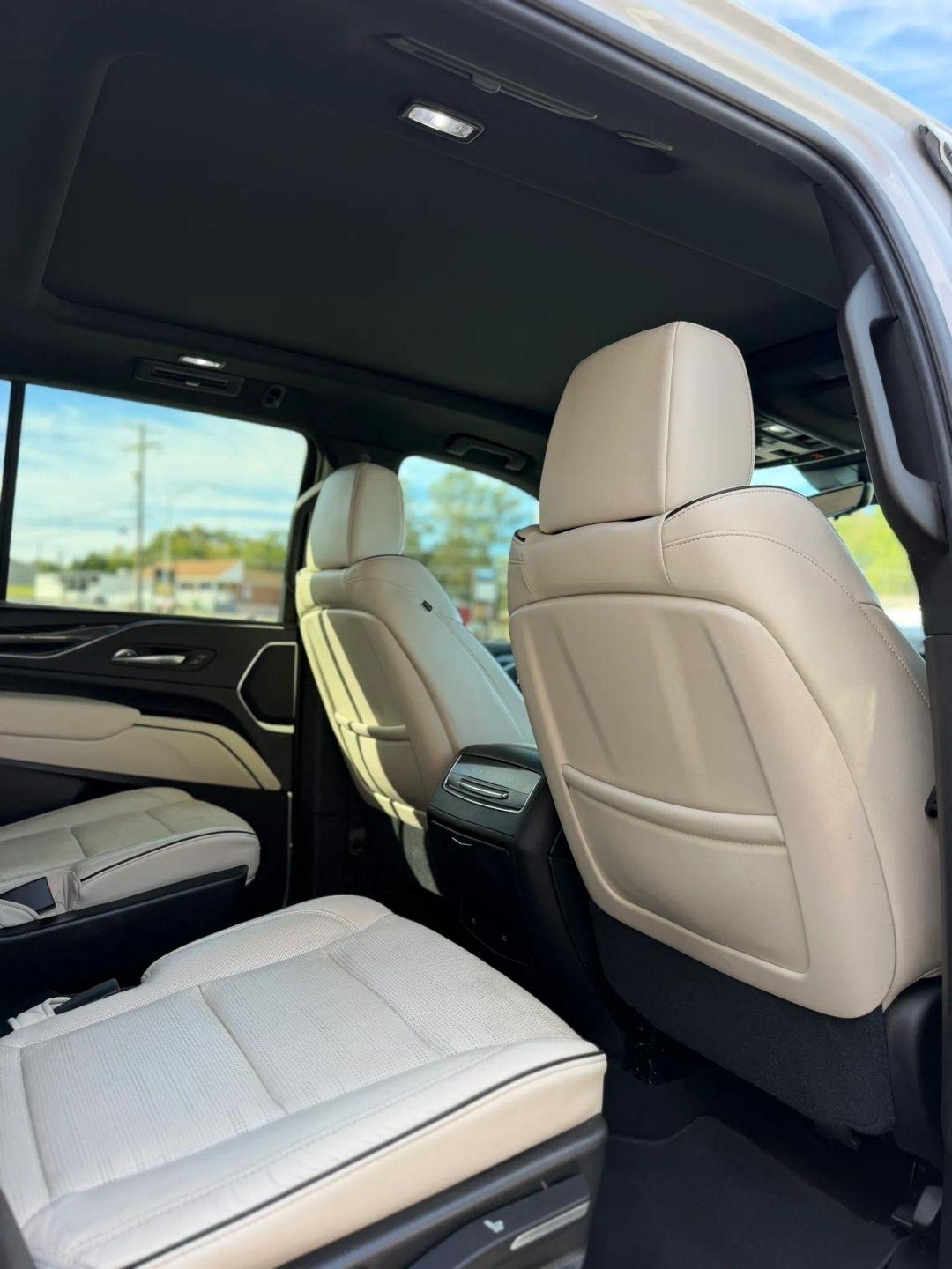 Cadillac Escalade 4WD 4dr Sport 2021