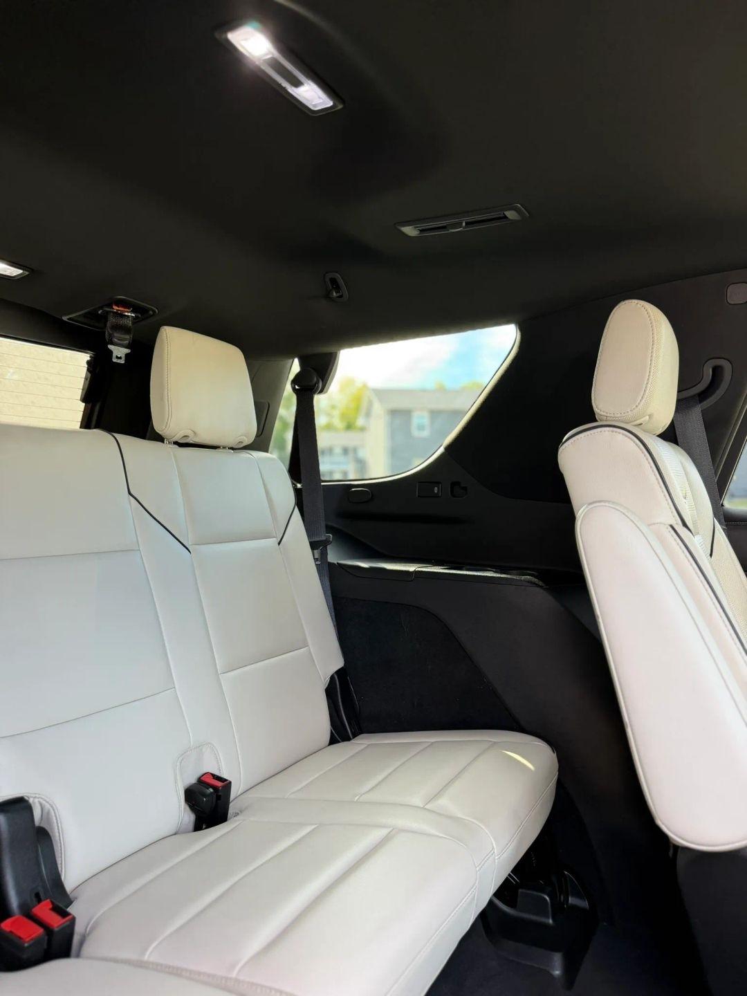 Cadillac Escalade 4WD 4dr Sport 2021