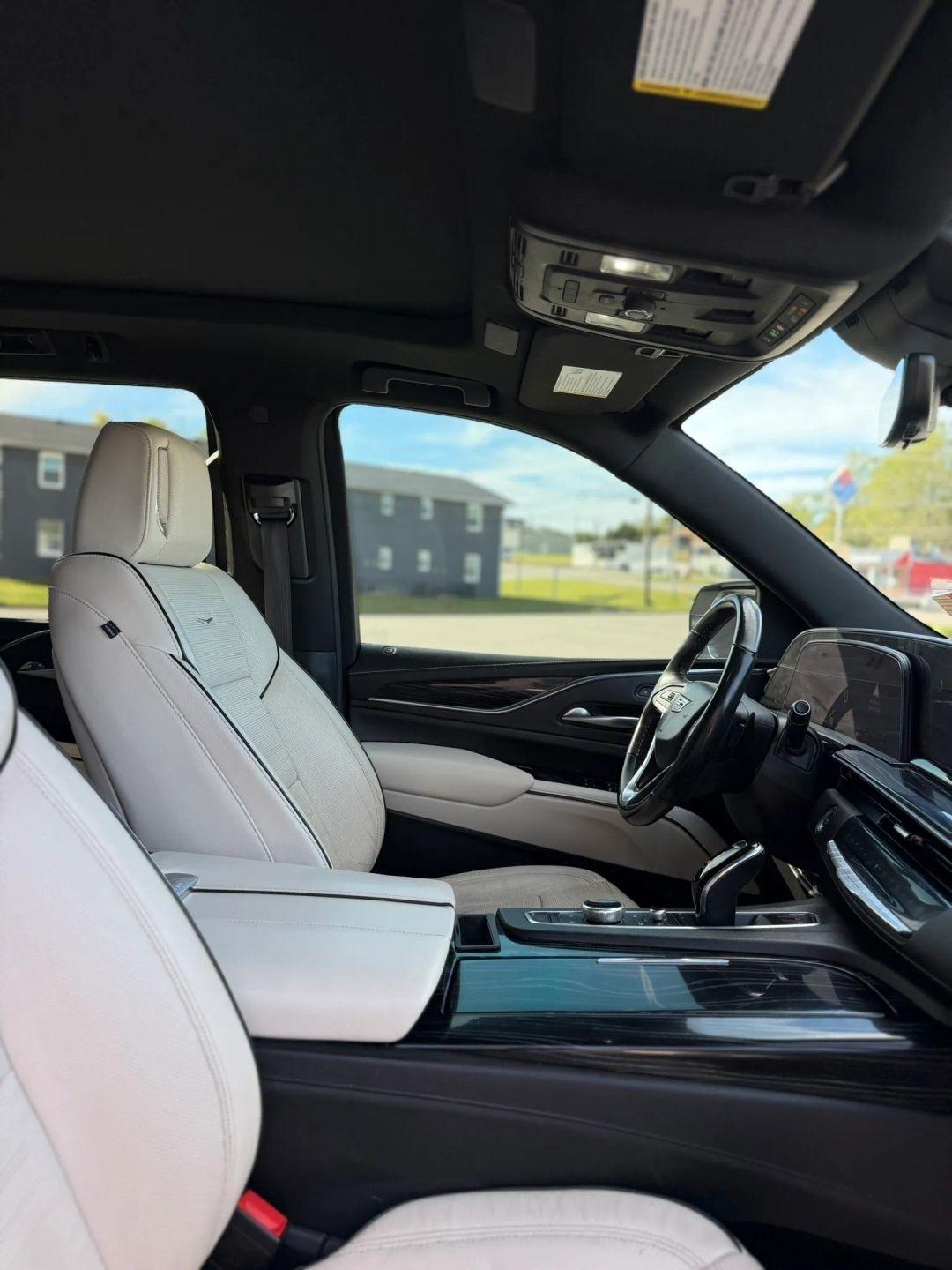 Cadillac Escalade 4WD 4dr Sport 2021