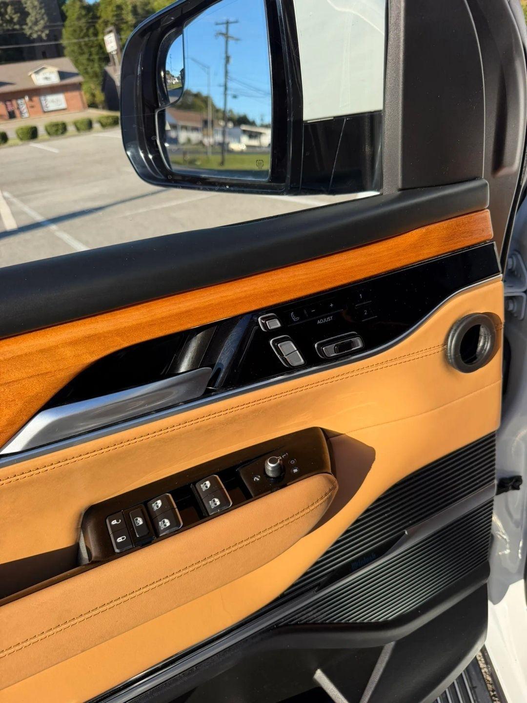 Jeep Grand Wagoneer Series III 4x4 2022
