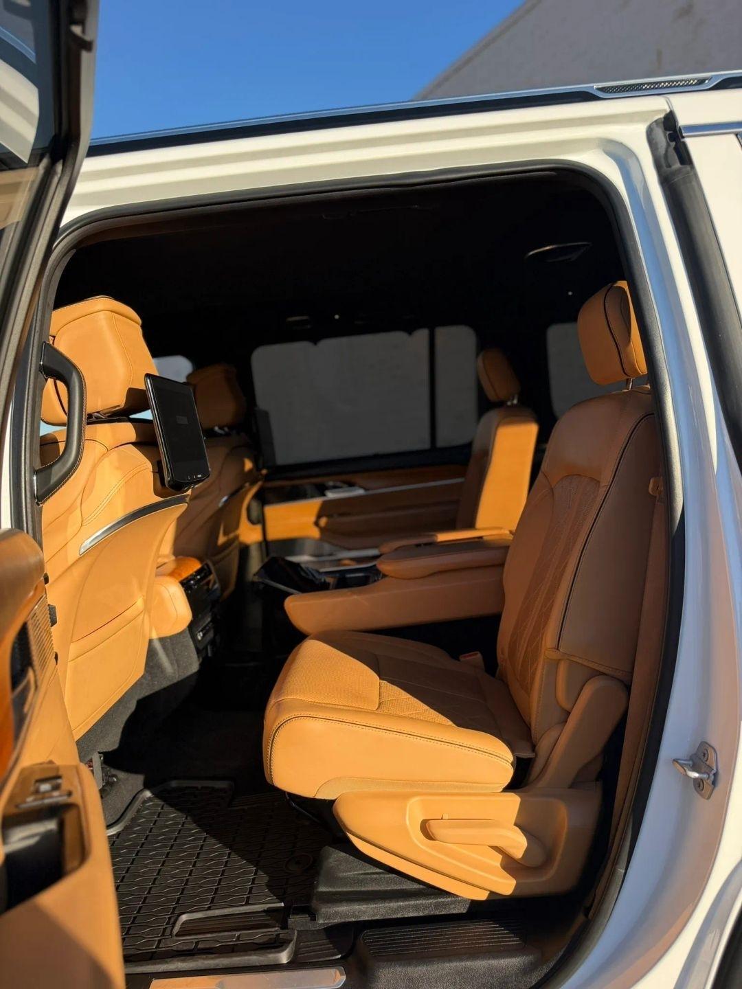 Jeep Grand Wagoneer Series III 4x4 2022