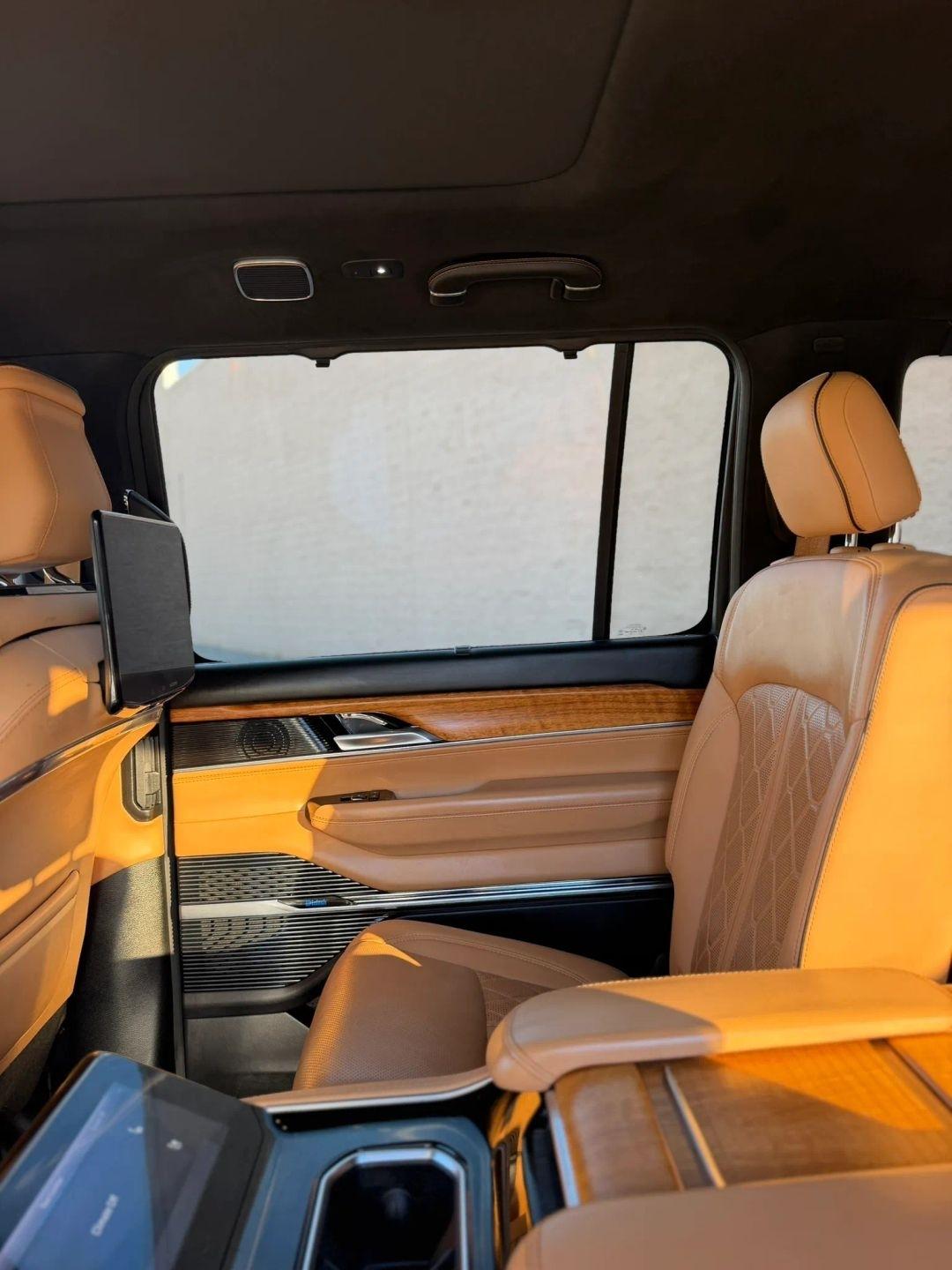 Jeep Grand Wagoneer Series III 4x4 2022