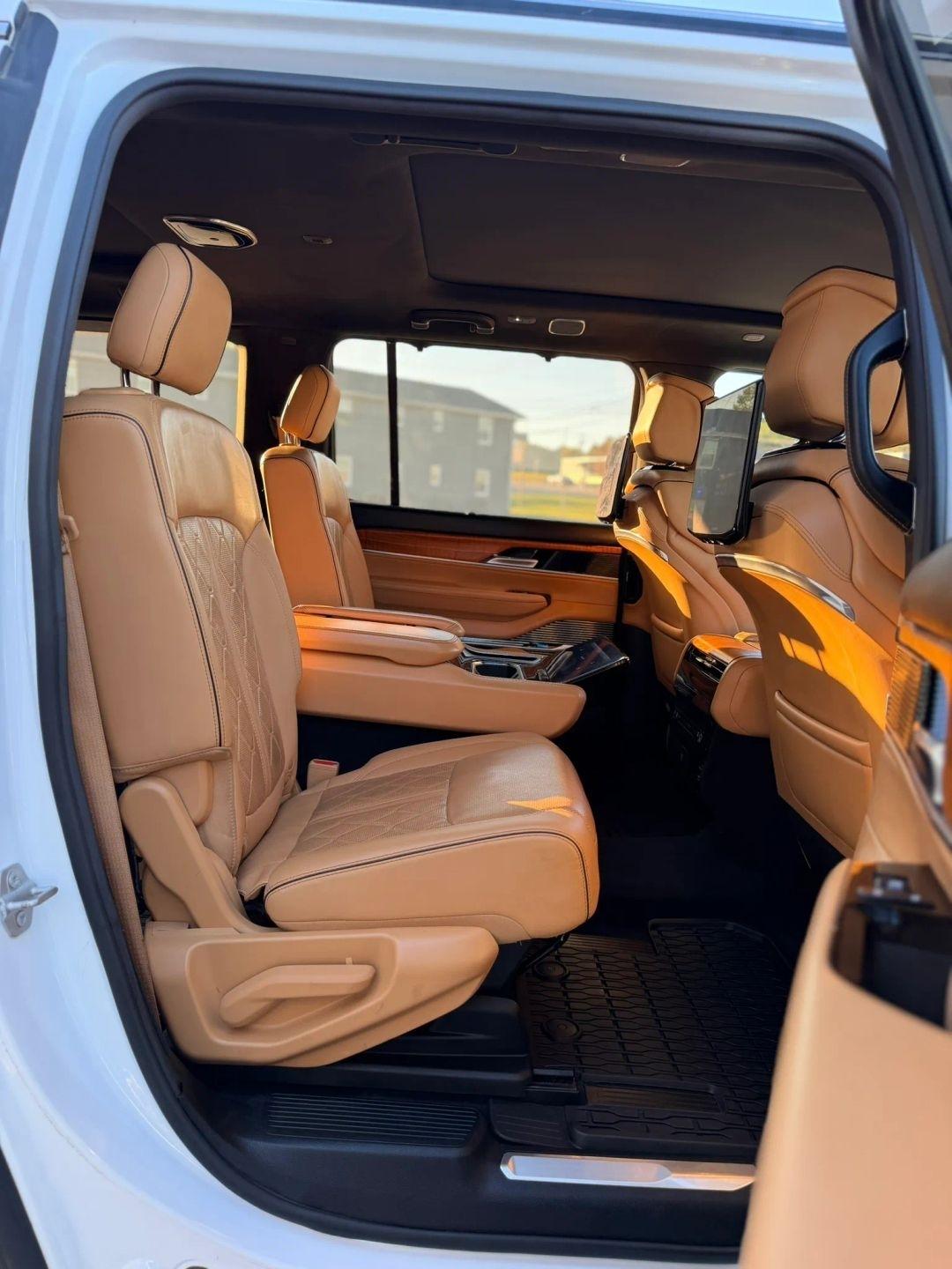 Jeep Grand Wagoneer Series III 4x4 2022