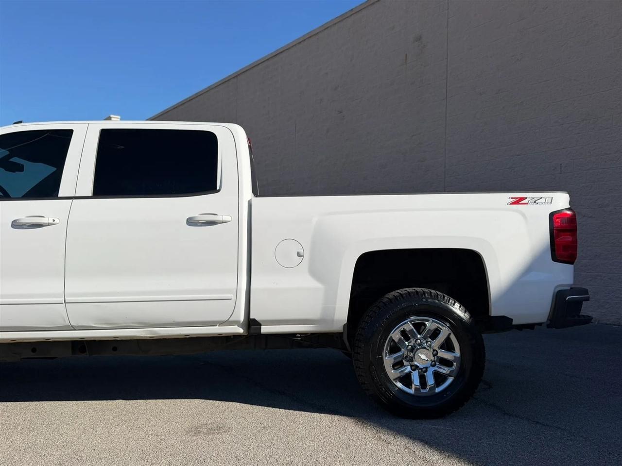 Chevrolet Silverado 2500HD 4WD Crew Cab 153.7" LT 2018