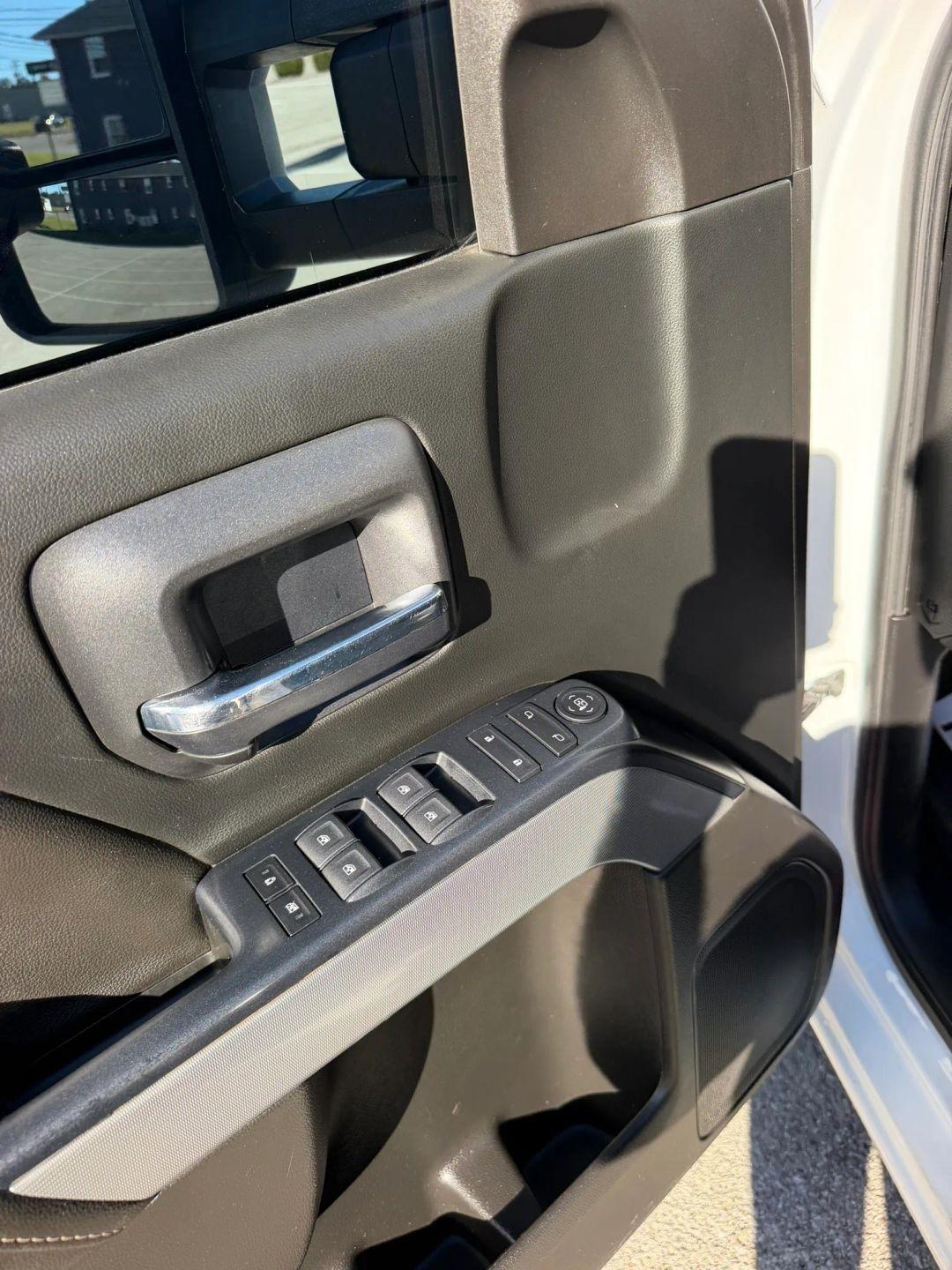 Chevrolet Silverado 2500HD 4WD Crew Cab 153.7" LT 2018