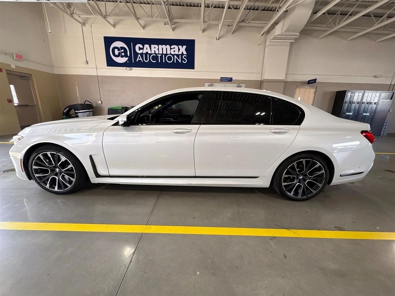 BMW 7 Series 740i Sedan 2020