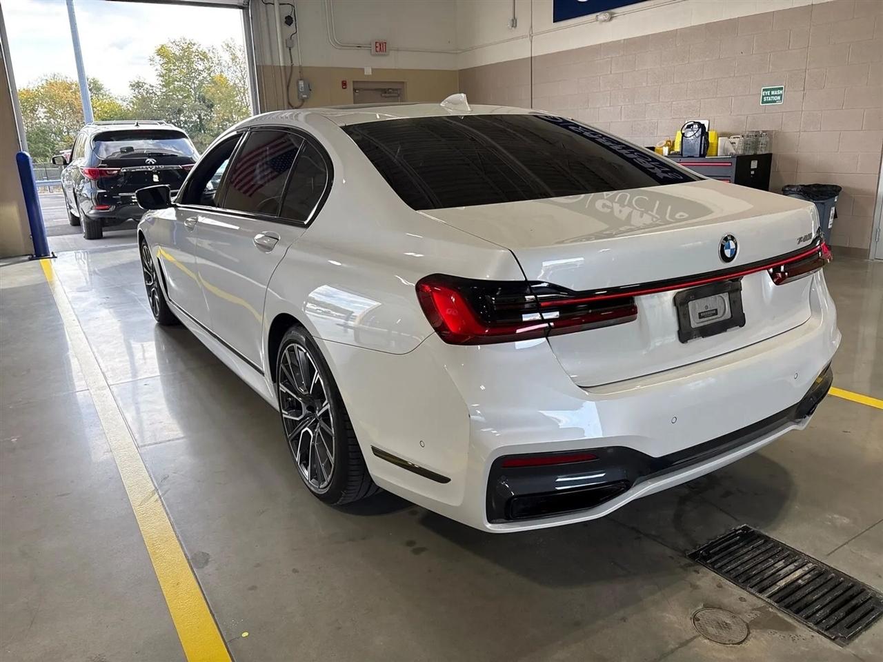 BMW 7 Series 740i Sedan 2020
