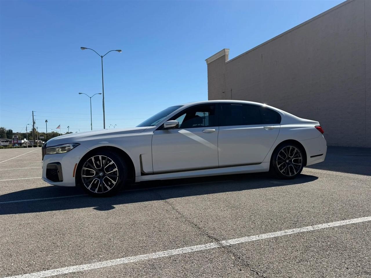 BMW 7 Series 740i Sedan 2020