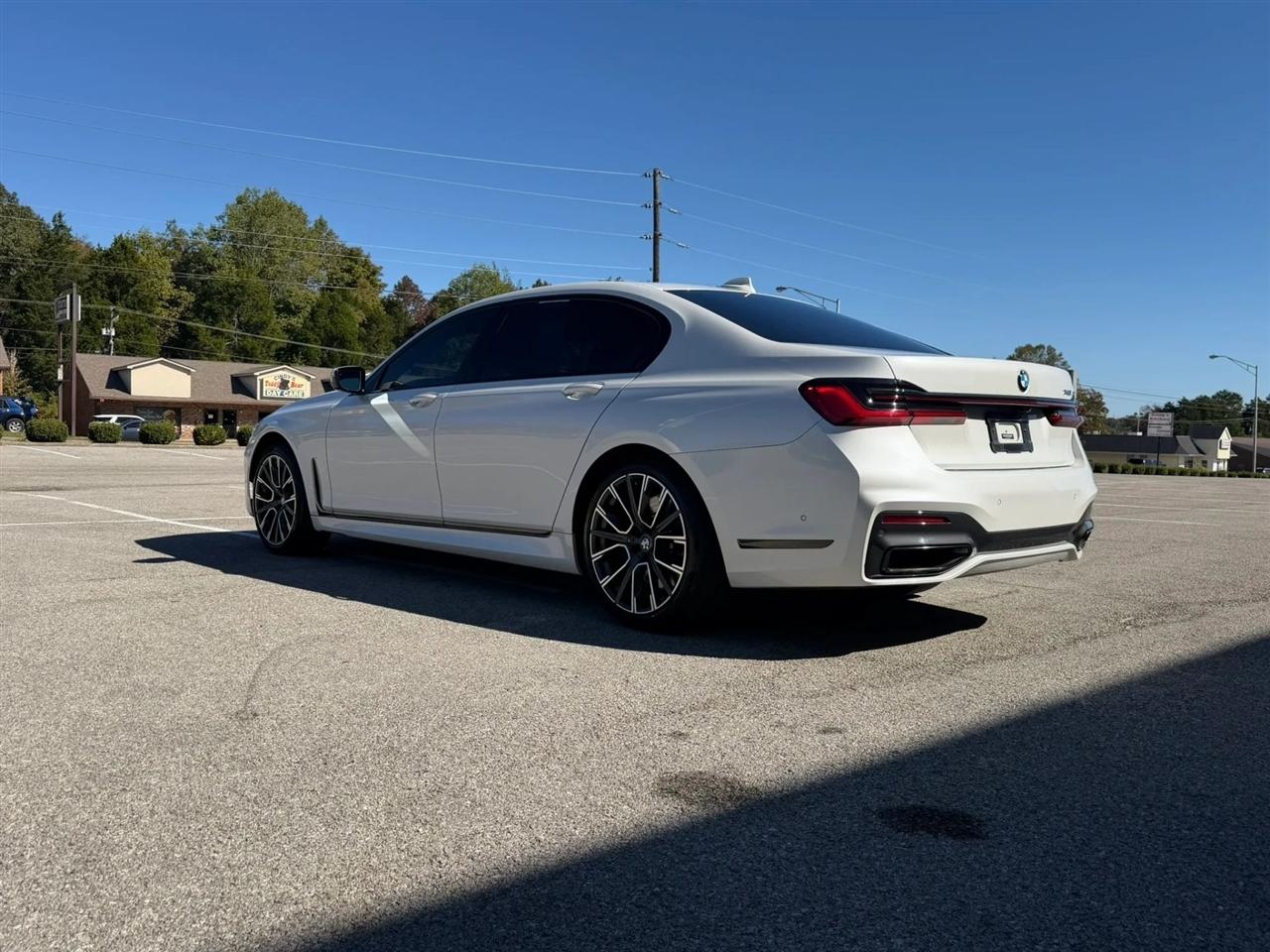 BMW 7 Series 740i Sedan 2020
