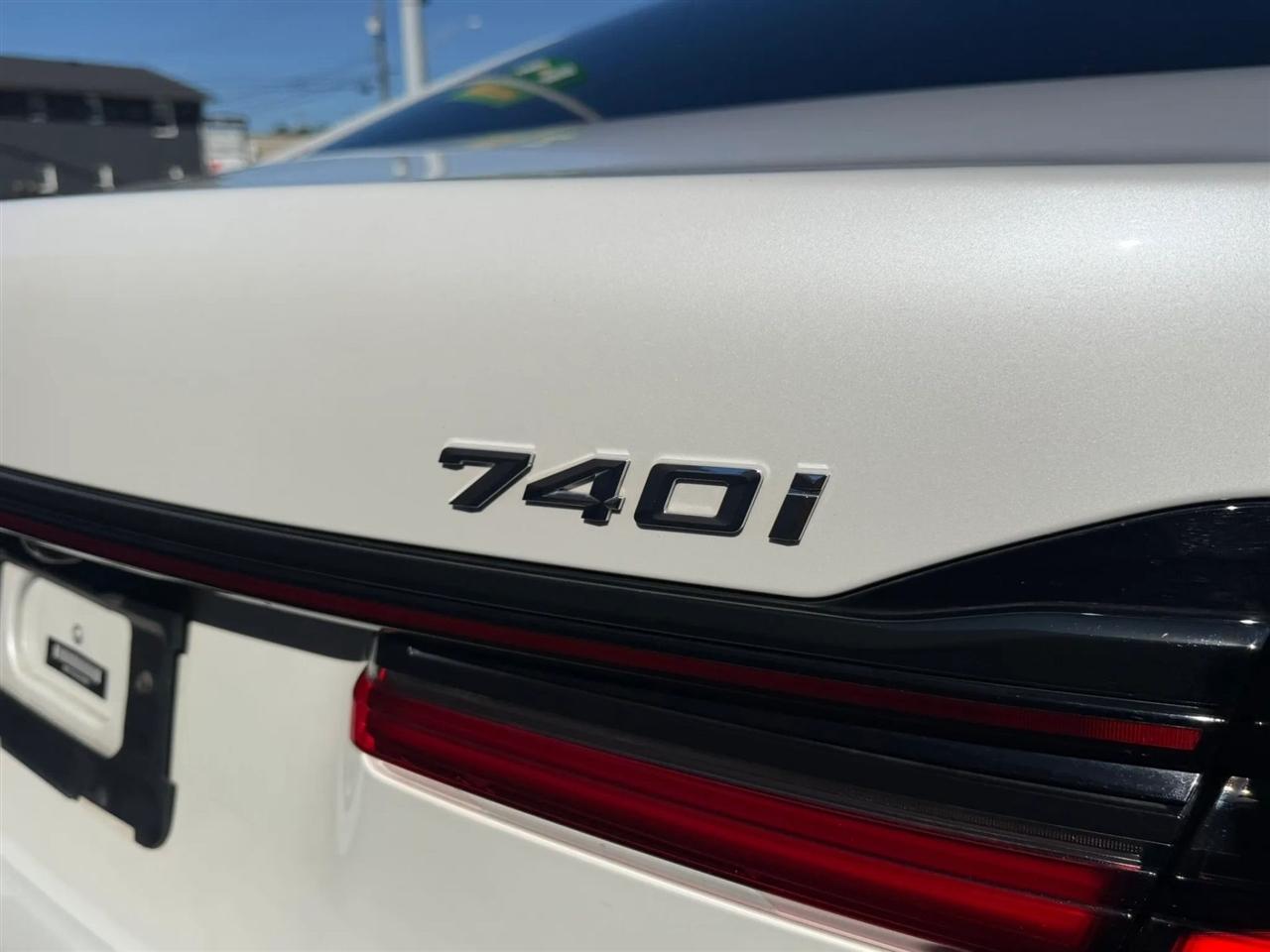 BMW 7 Series 740i Sedan 2020