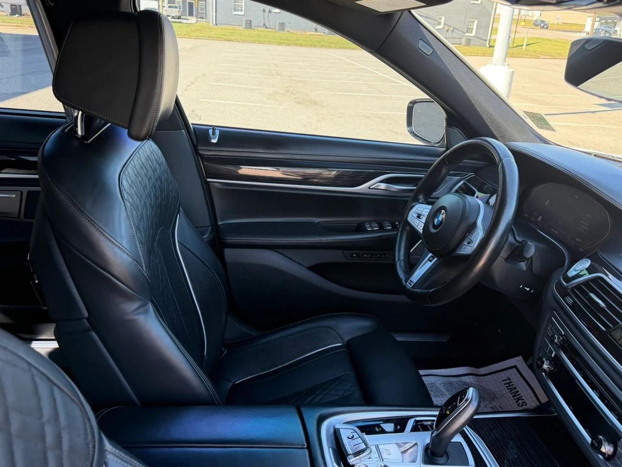BMW 7 Series 740i Sedan 2020