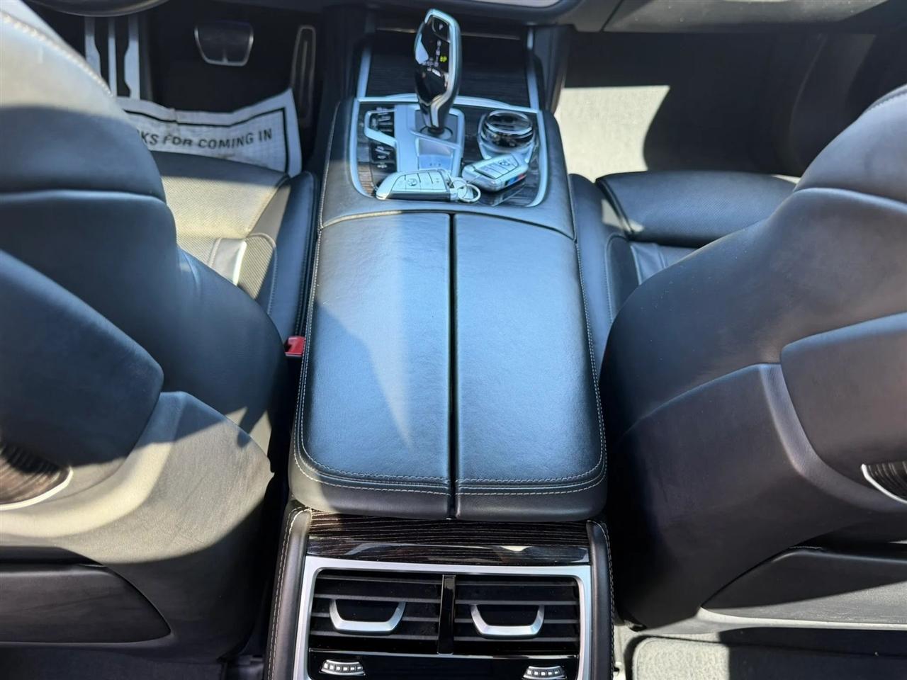 BMW 7 Series 740i Sedan 2020