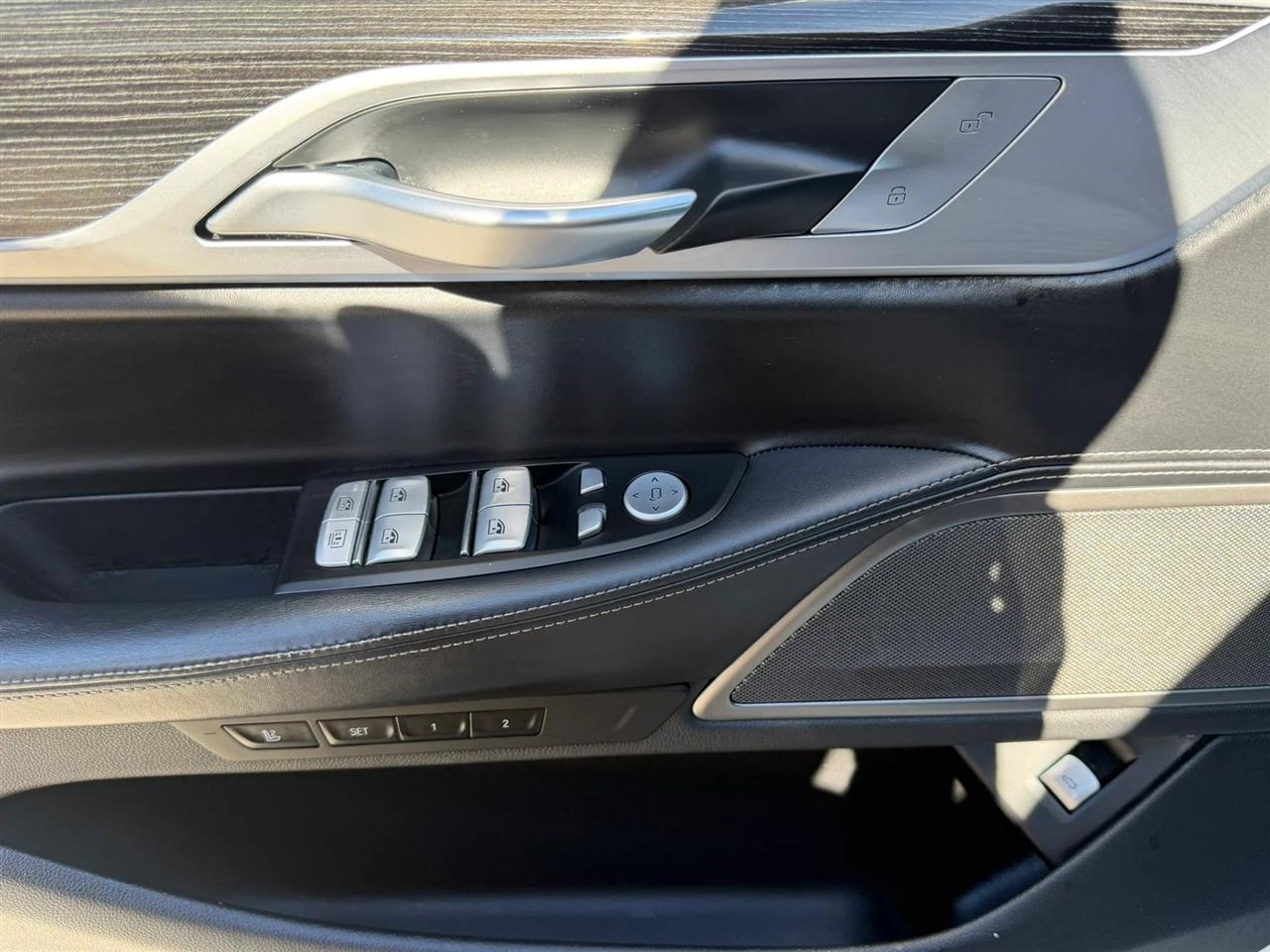 BMW 7 Series 740i Sedan 2020