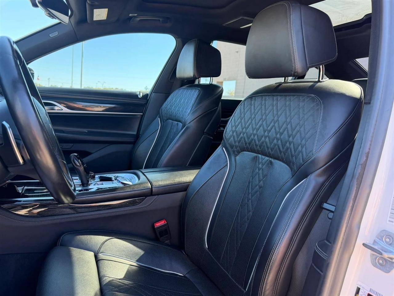 BMW 7 Series 740i Sedan 2020