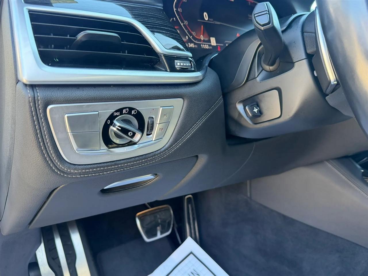 BMW 7 Series 740i Sedan 2020