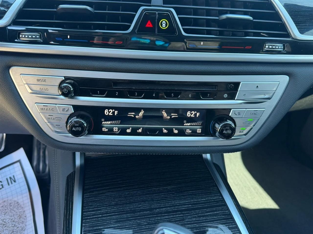 BMW 7 Series 740i Sedan 2020