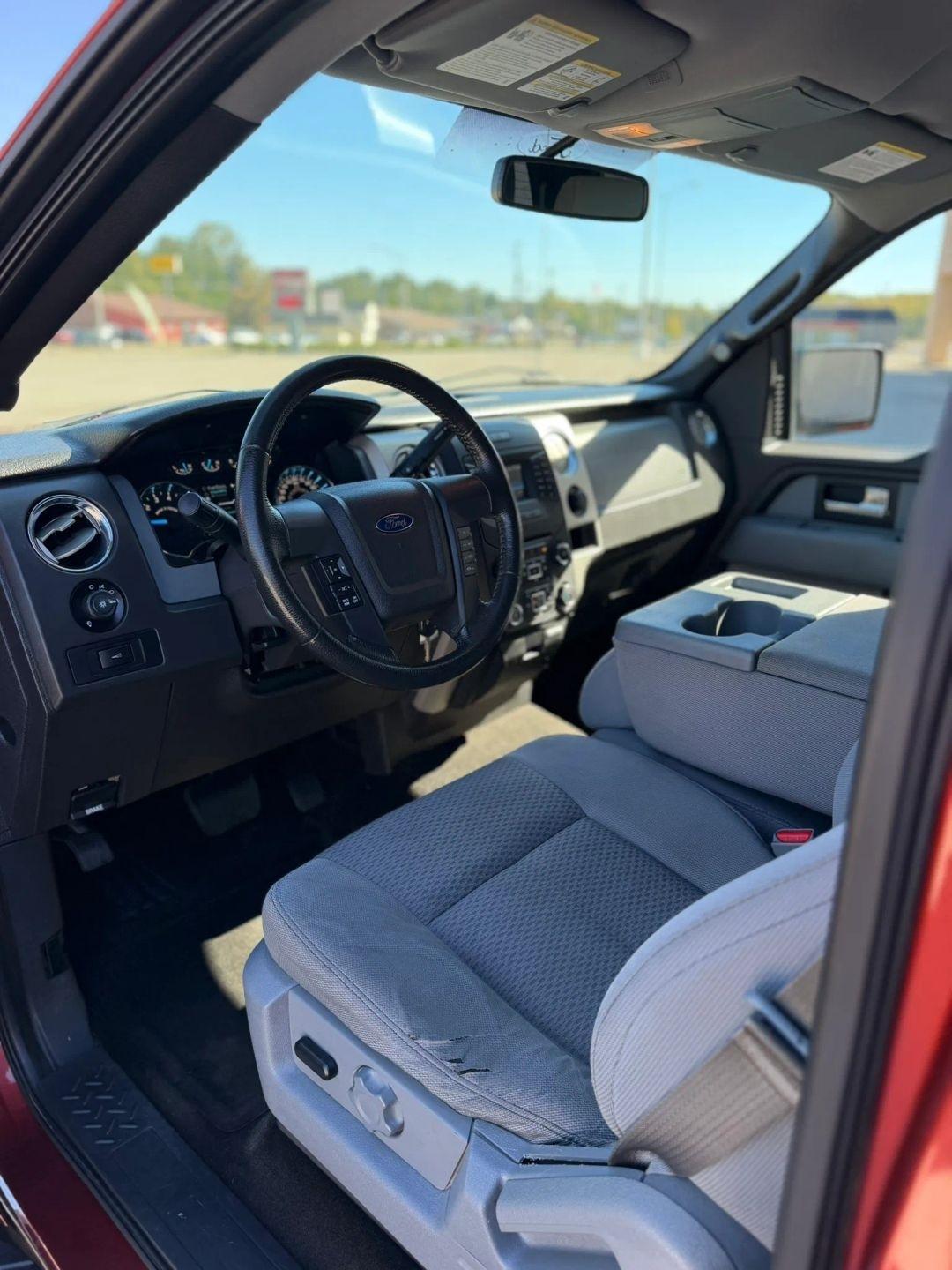 Ford F-150 4WD SuperCrew 145" Platinum 2014
