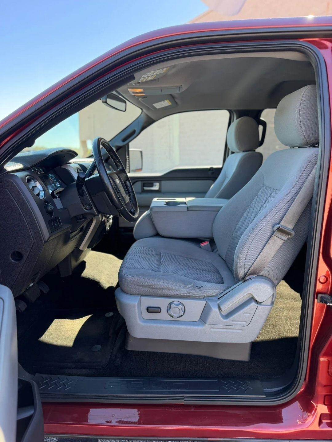 Ford F-150 4WD SuperCrew 145" Platinum 2014