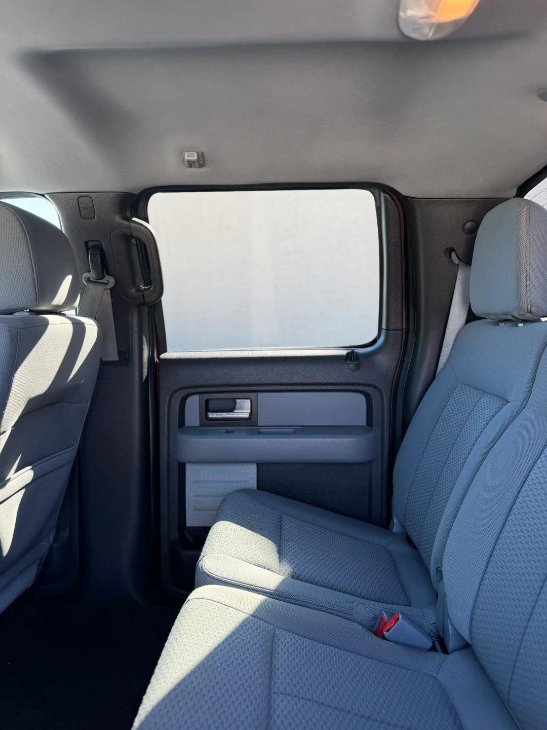 Ford F-150 4WD SuperCrew 145" Platinum 2014