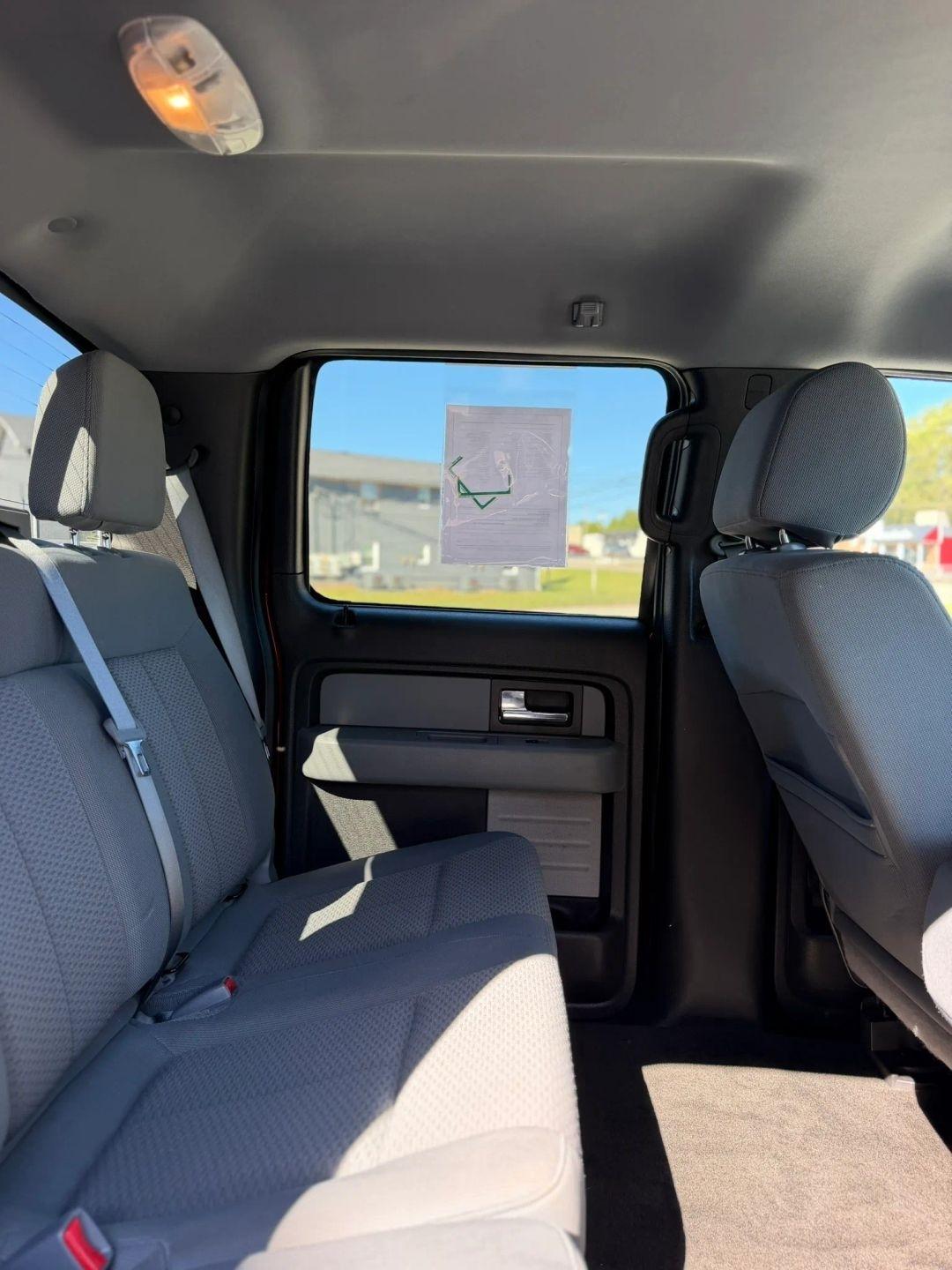 Ford F-150 4WD SuperCrew 145" Platinum 2014