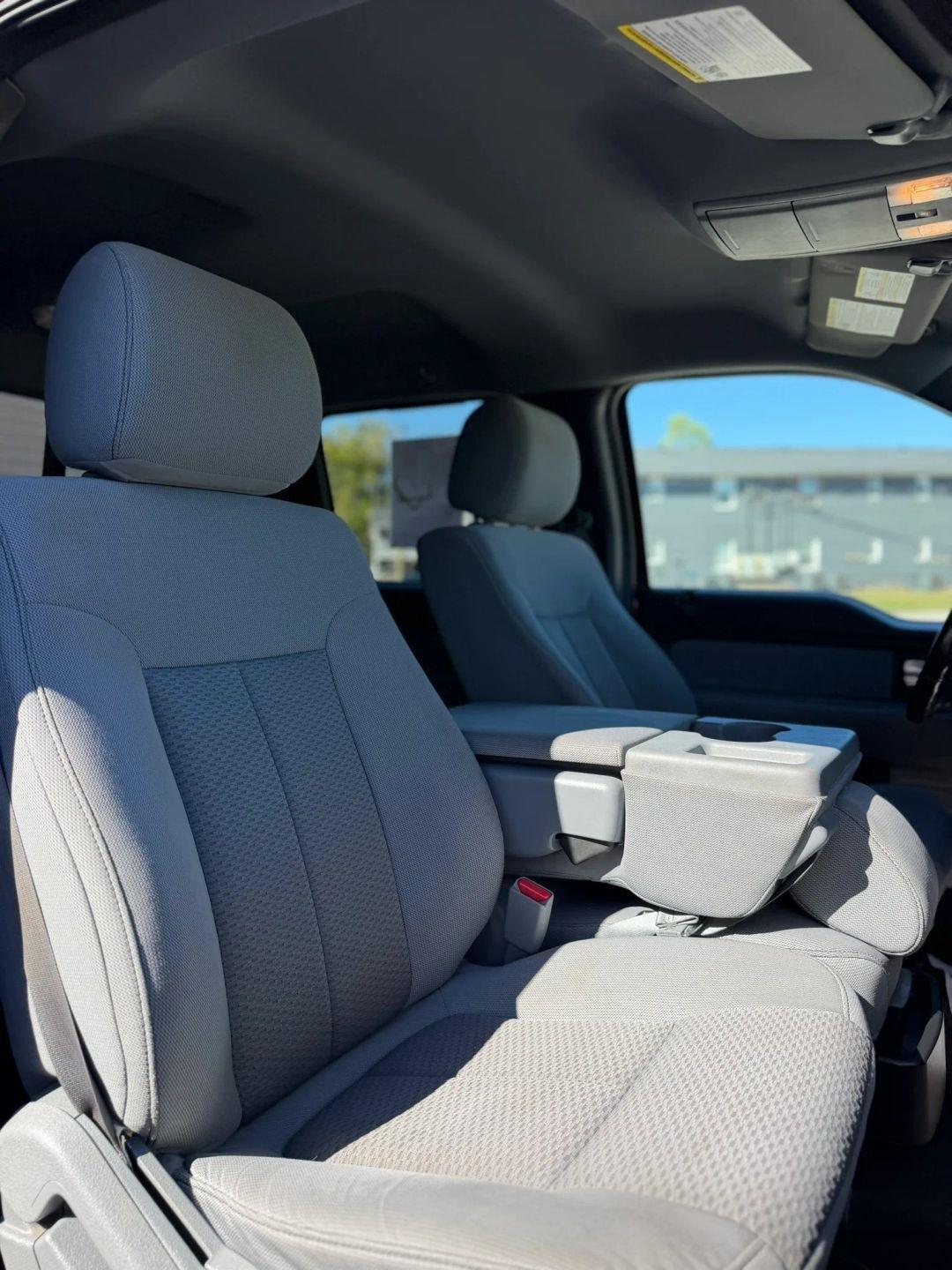 Ford F-150 4WD SuperCrew 145" Platinum 2014