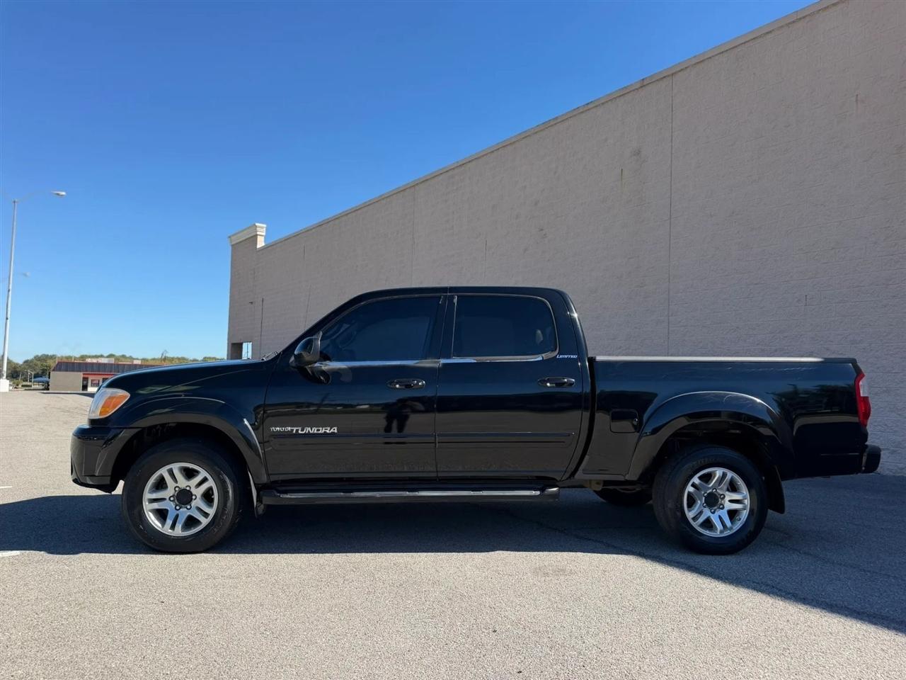 Toyota Tundra DoubleCab V8 Ltd 4WD (Natl) 2005