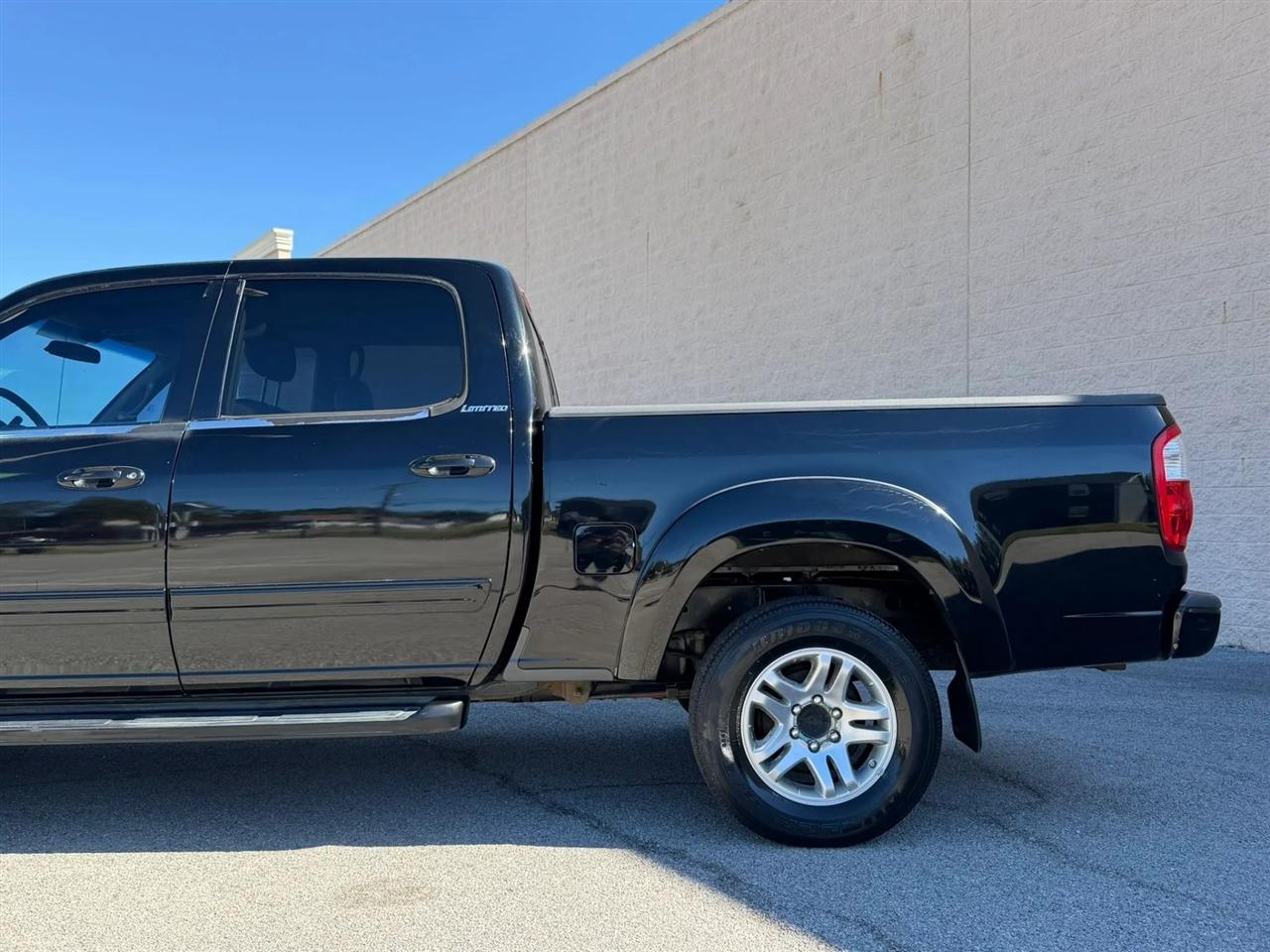 Toyota Tundra DoubleCab V8 Ltd 4WD (Natl) 2005