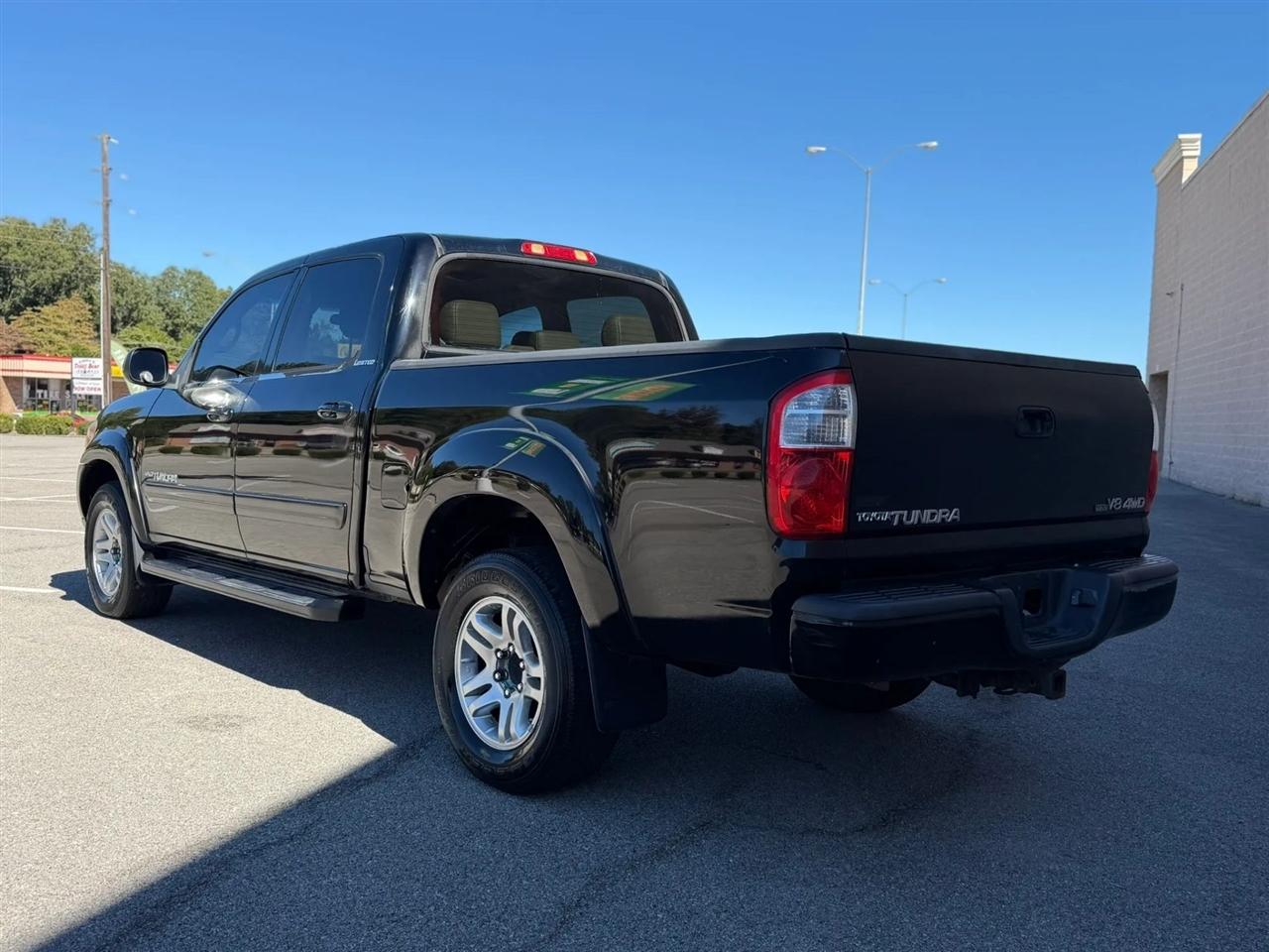 Toyota Tundra DoubleCab V8 Ltd 4WD (Natl) 2005