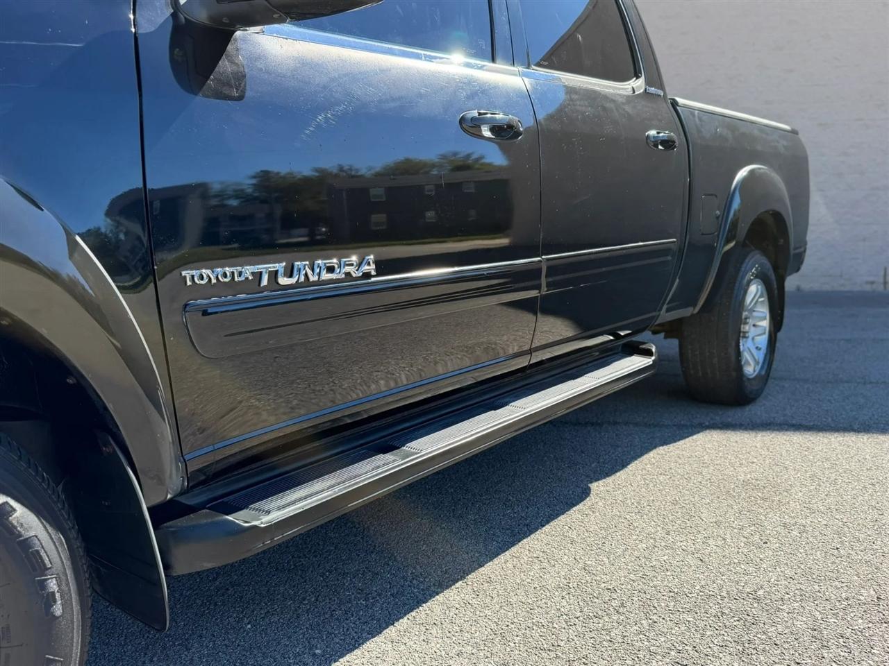 Toyota Tundra DoubleCab V8 Ltd 4WD (Natl) 2005